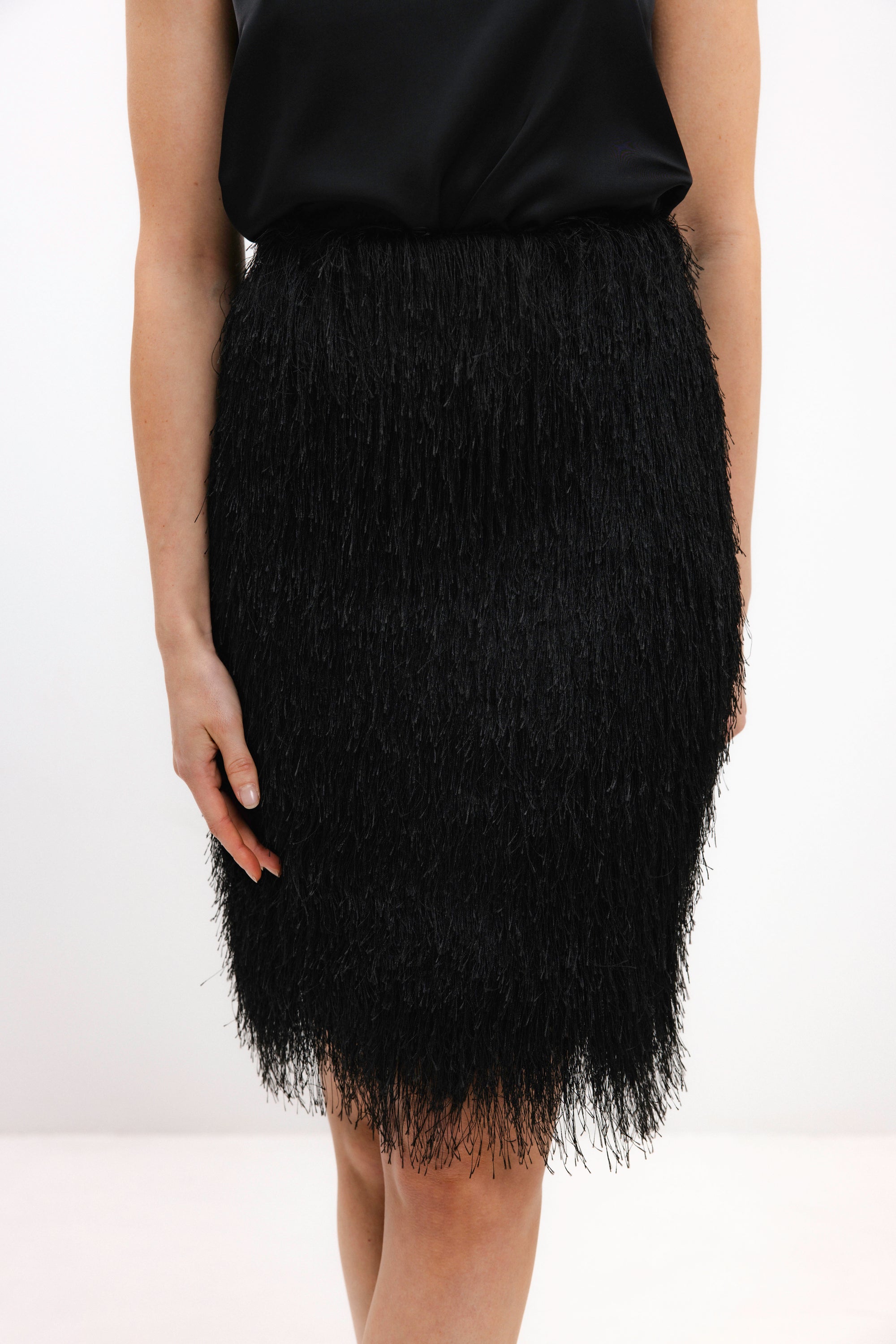 JUODAS SIJONAS SU KUTAIS