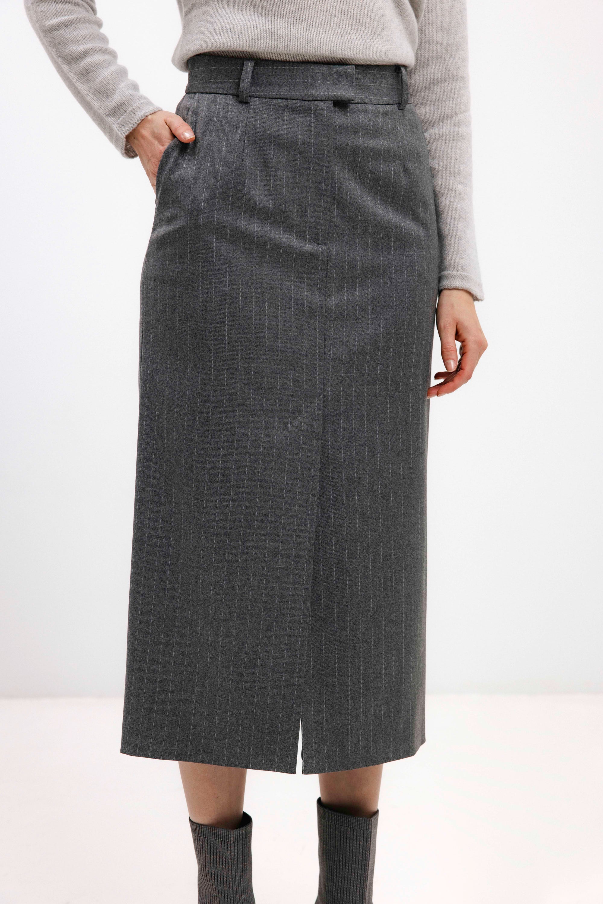 GREY STRIPED STRAIGHT-CUT MIDI SKIRT