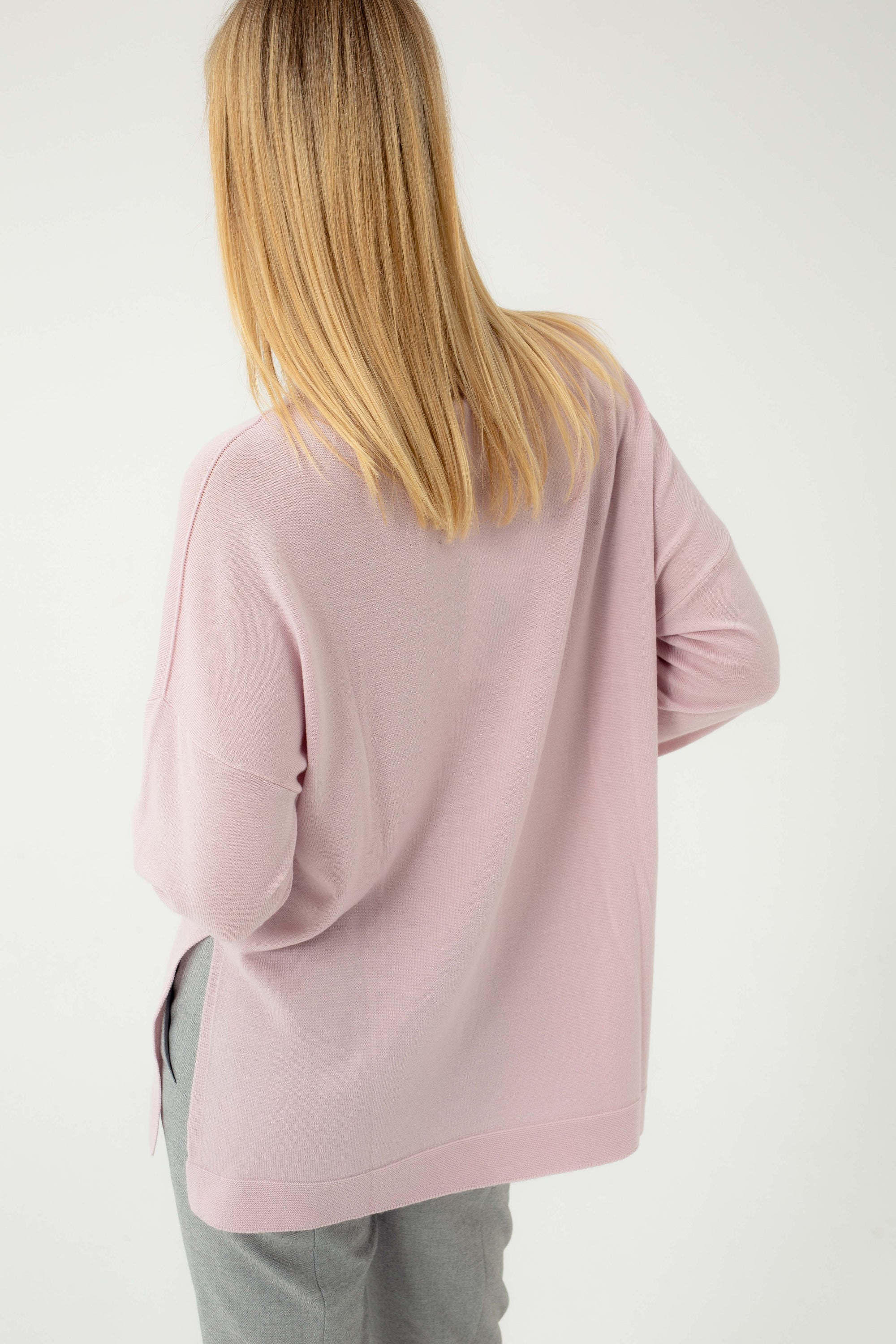 PURE WOOL OVERSIZED PINK SWEATER