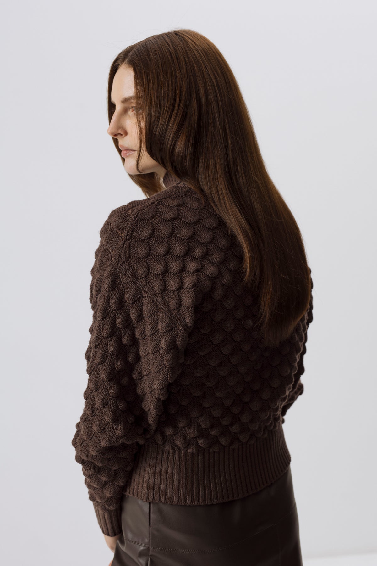 BROWN TEXTURED WOOL SWEATER