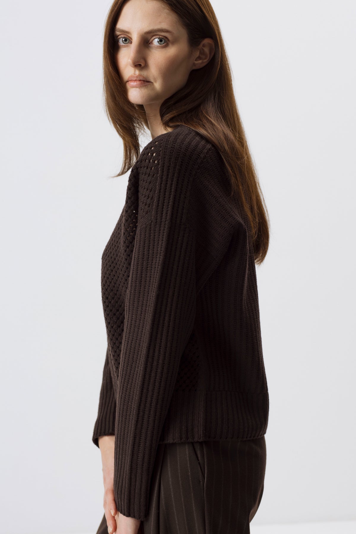 DARK BROWN OPEN-KNIT WOOL SWEATER