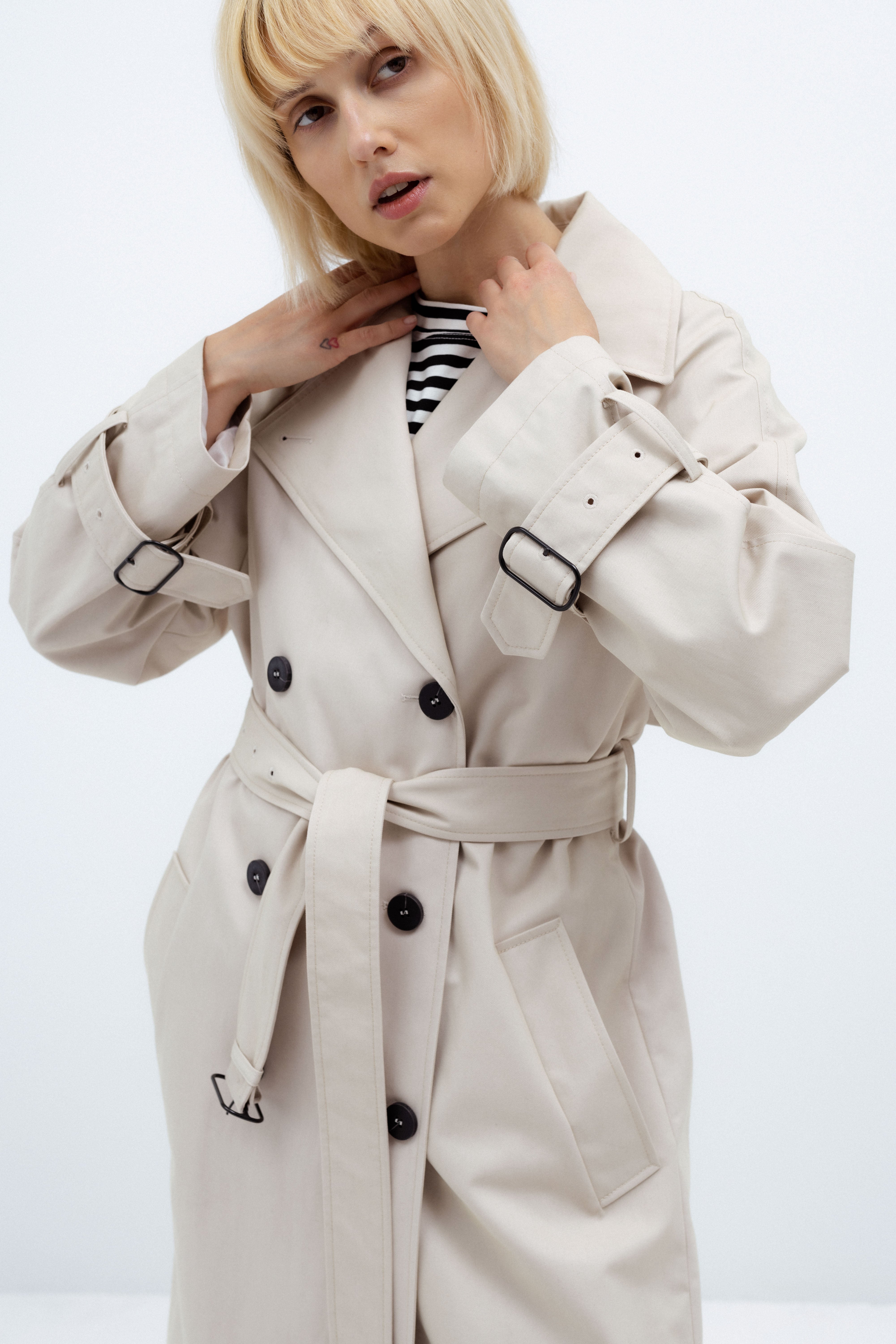LOOSE FIT BEIGE TRENCH COAT
