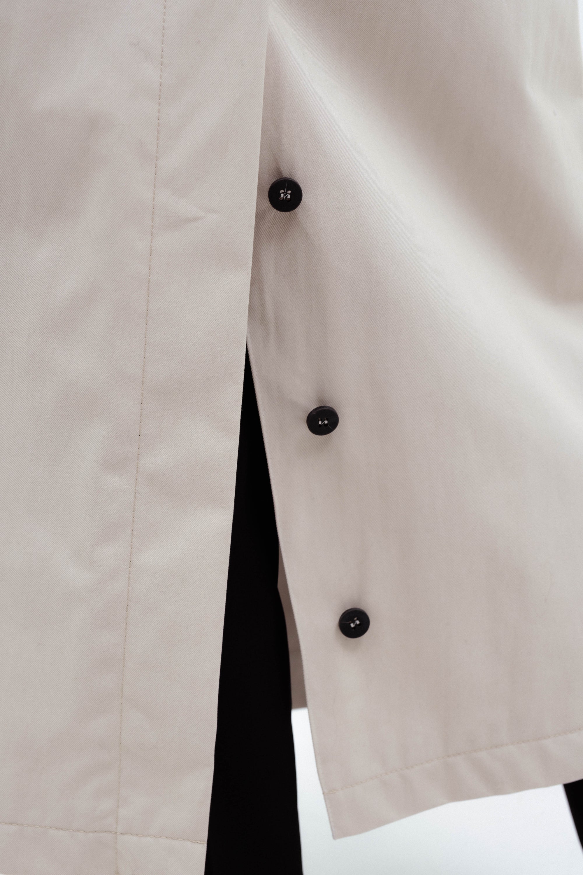 LOOSE FIT BEIGE TRENCH COAT