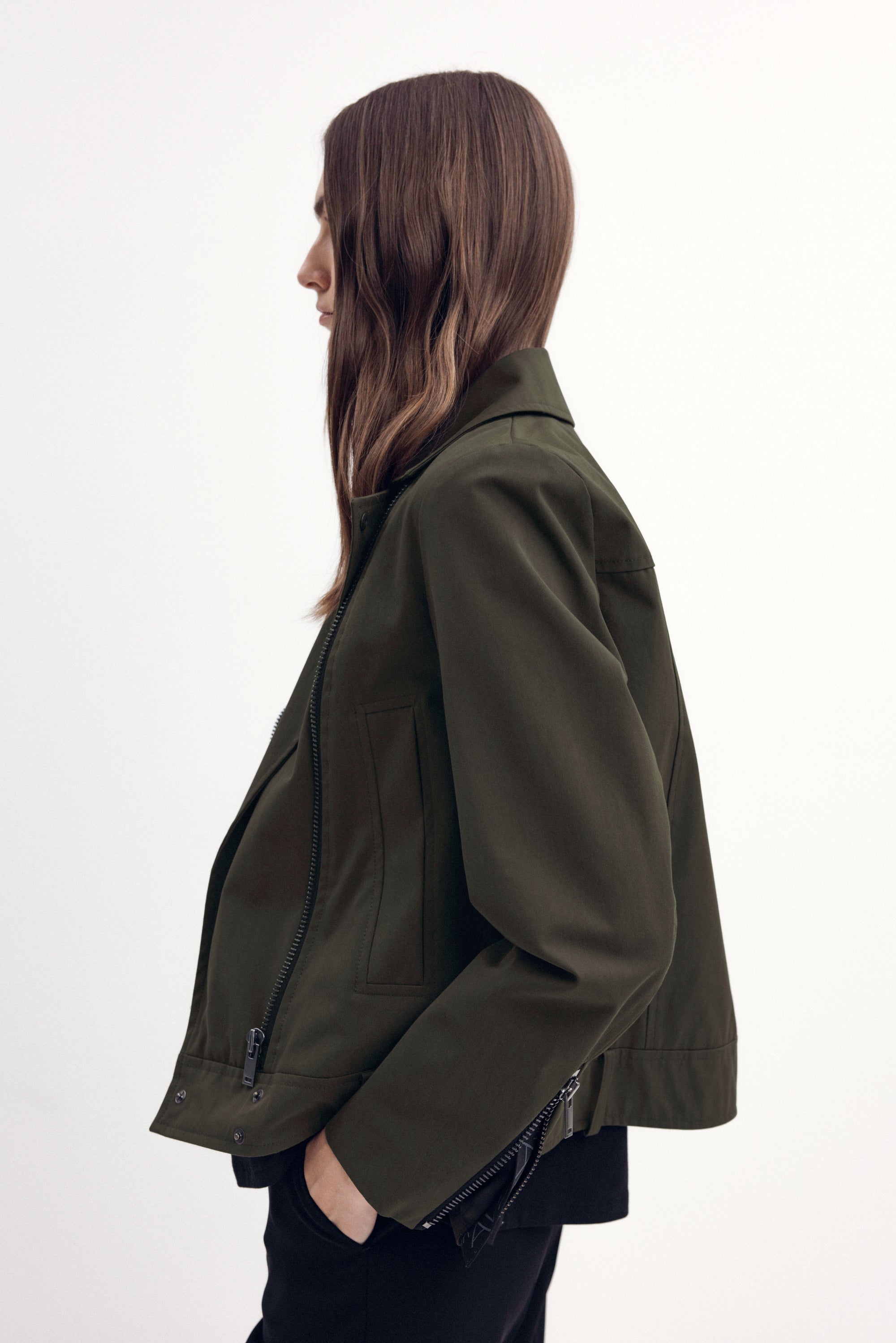 BIKER-STYLE SHORT JACKET IN OLIVE