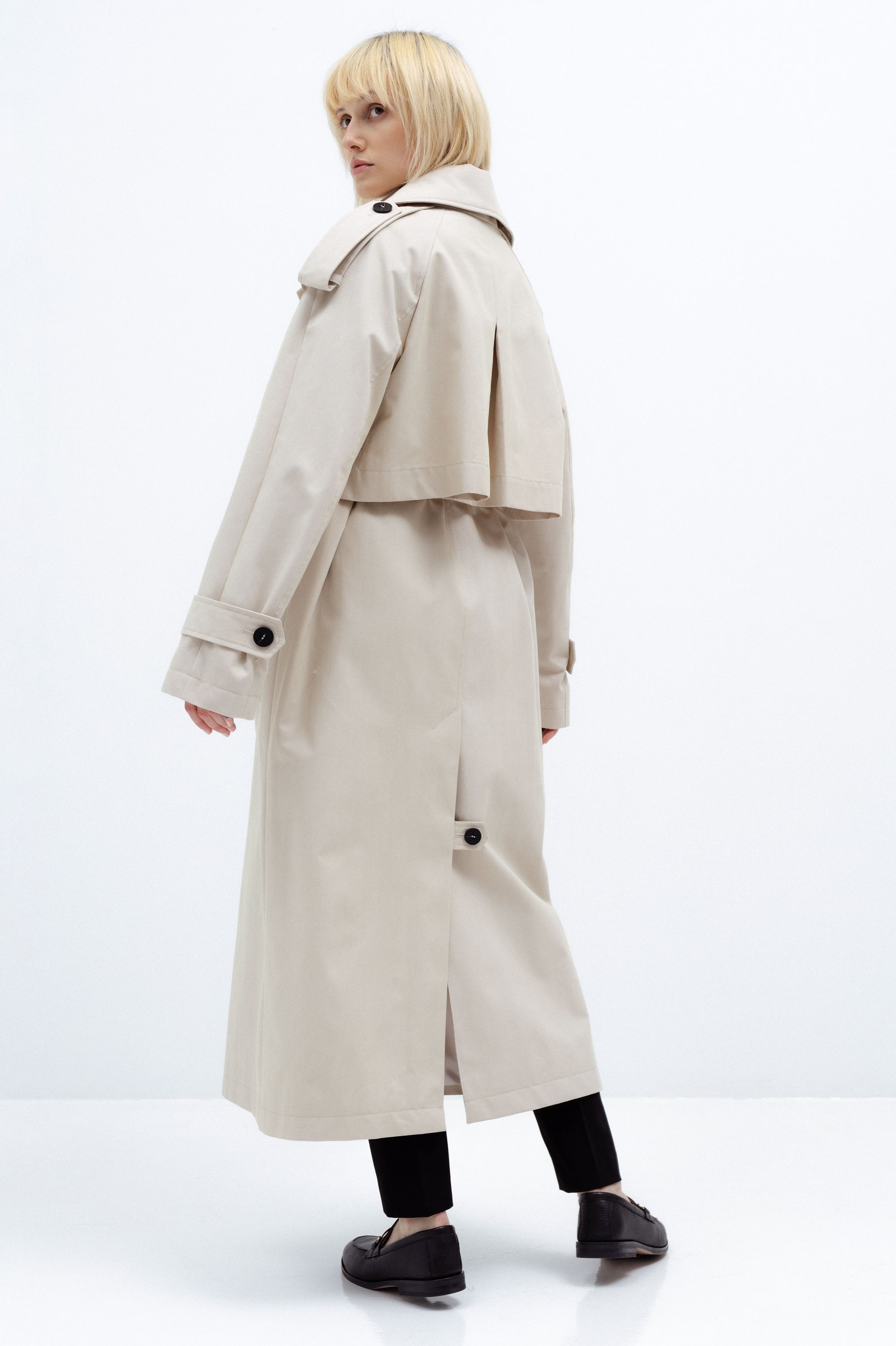 OVERSIZED BEIGE TRENCH COAT