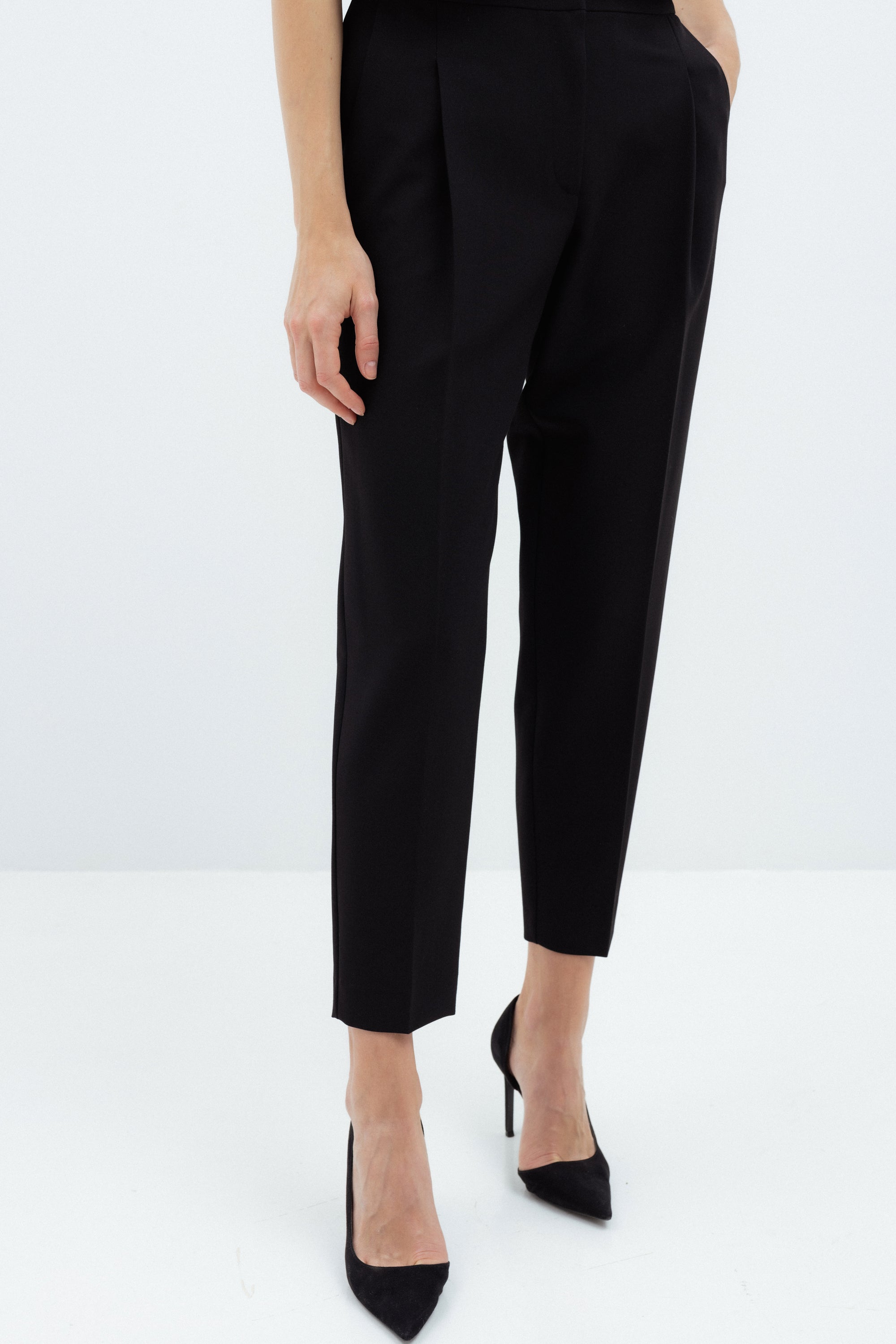 TAPERED BLACK TROUSERS