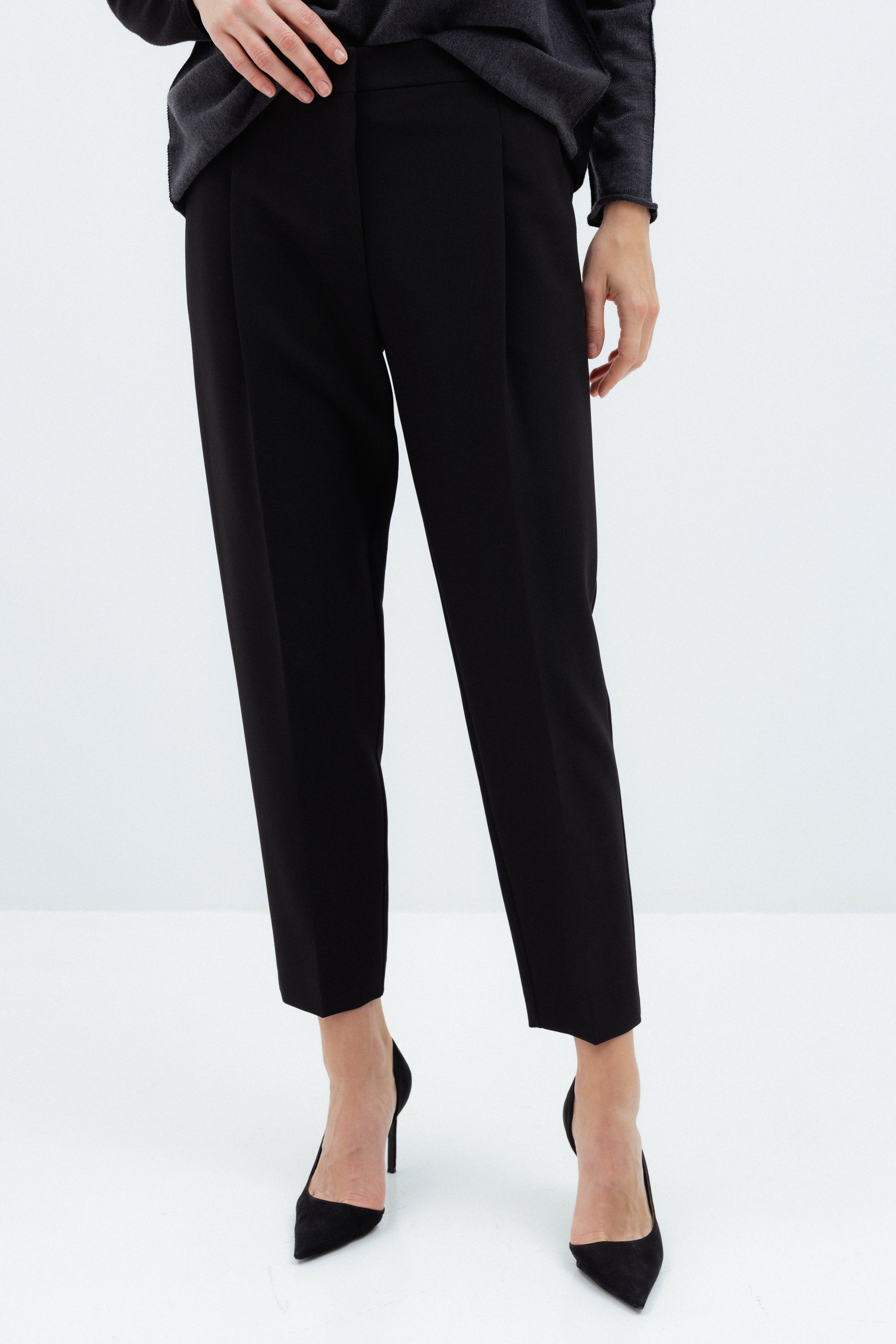 TAPERED BLACK TROUSERS