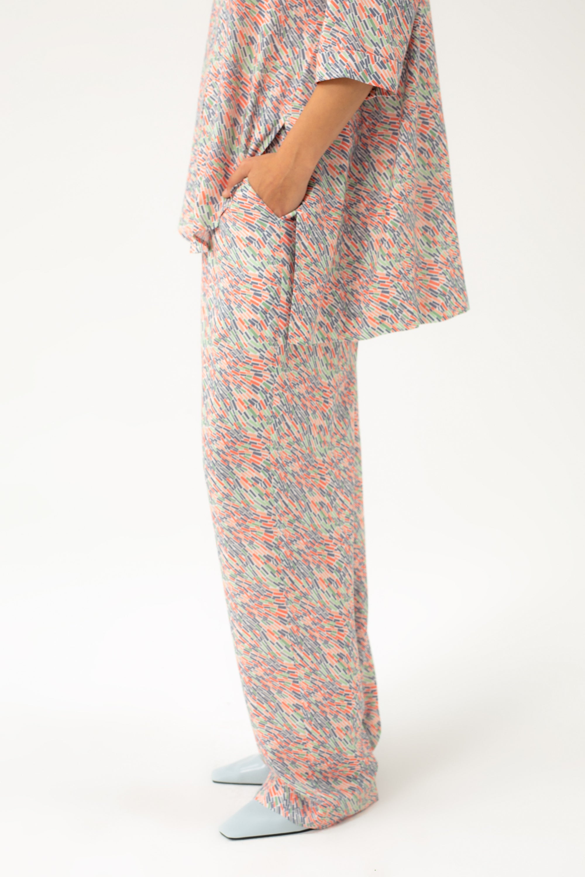 STRAIGHT VISCOSE TROUSERS WITH PRINT