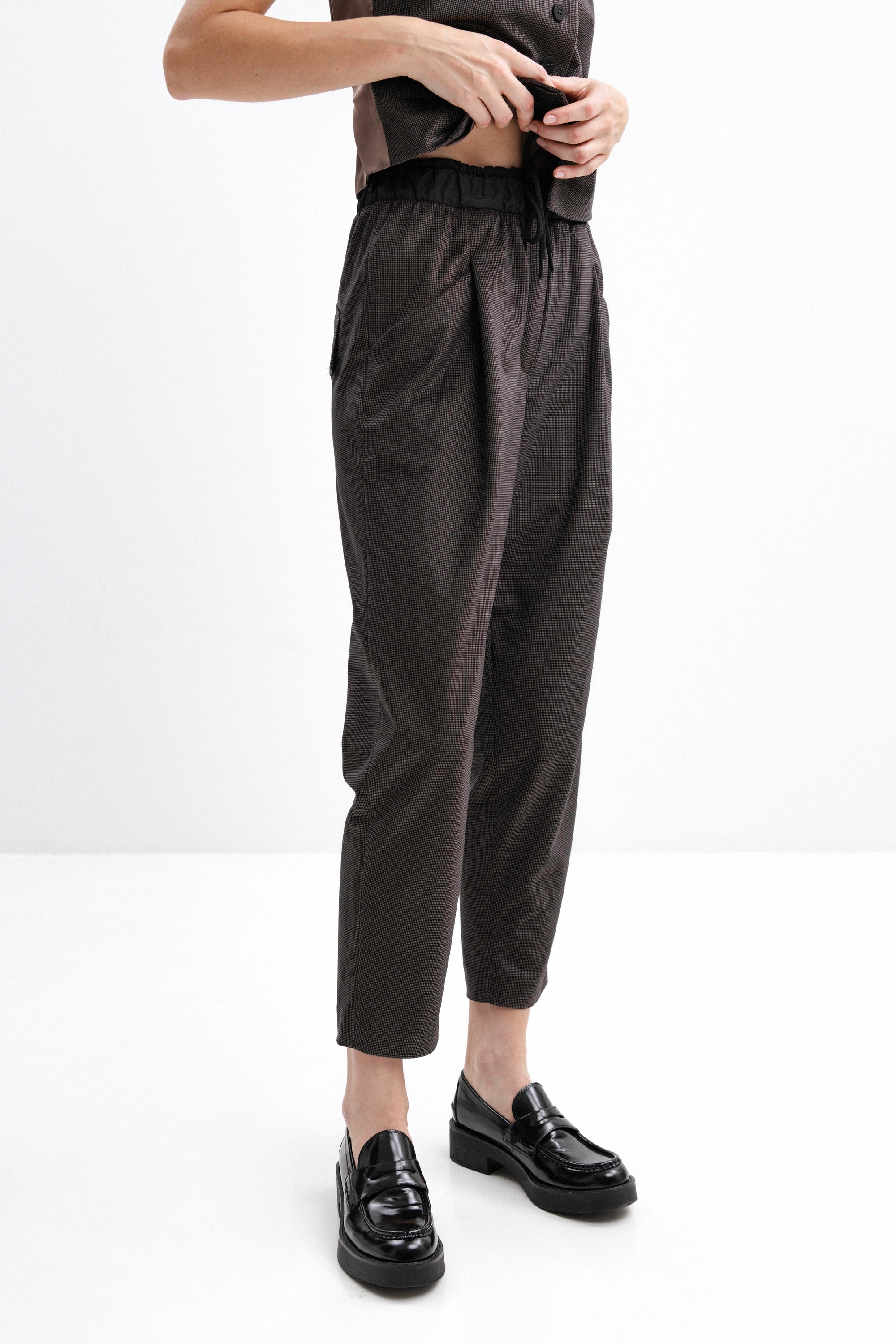 BROWN JOGGER TROUSERS WITH ELASTIC WAISTBAND
