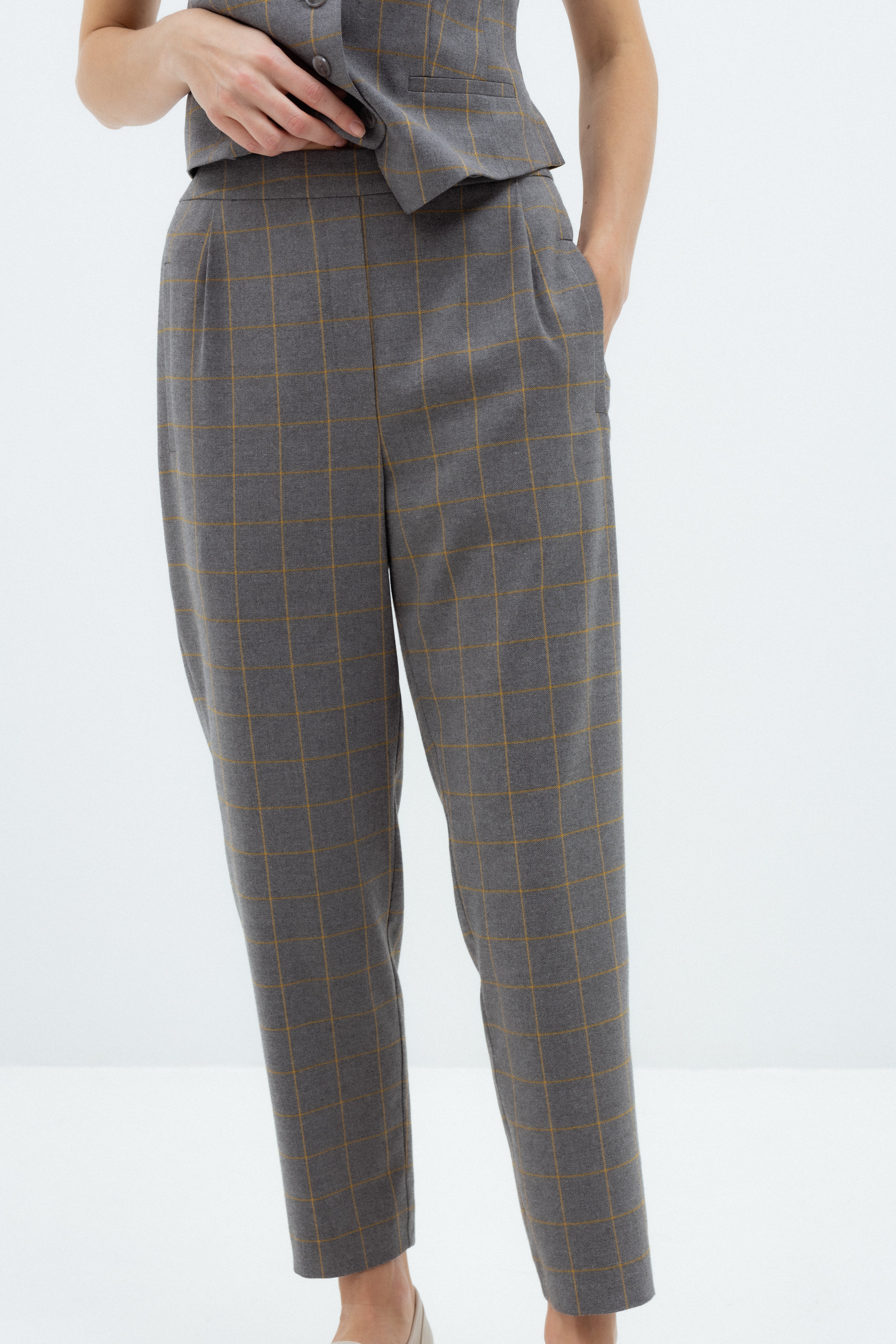 CHECKED GREY JOGGER TROUSERS