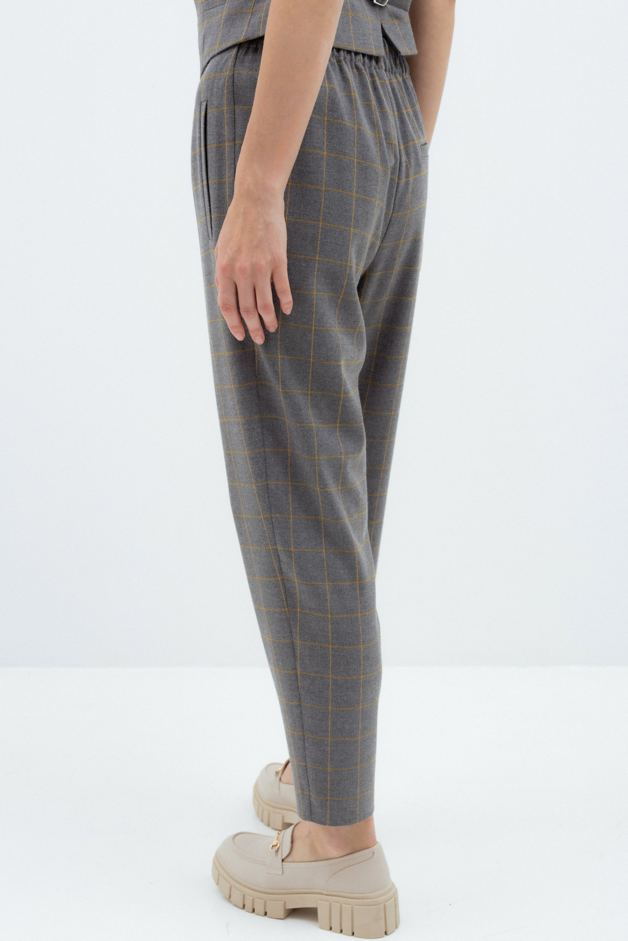 CHECKED GREY JOGGER TROUSERS