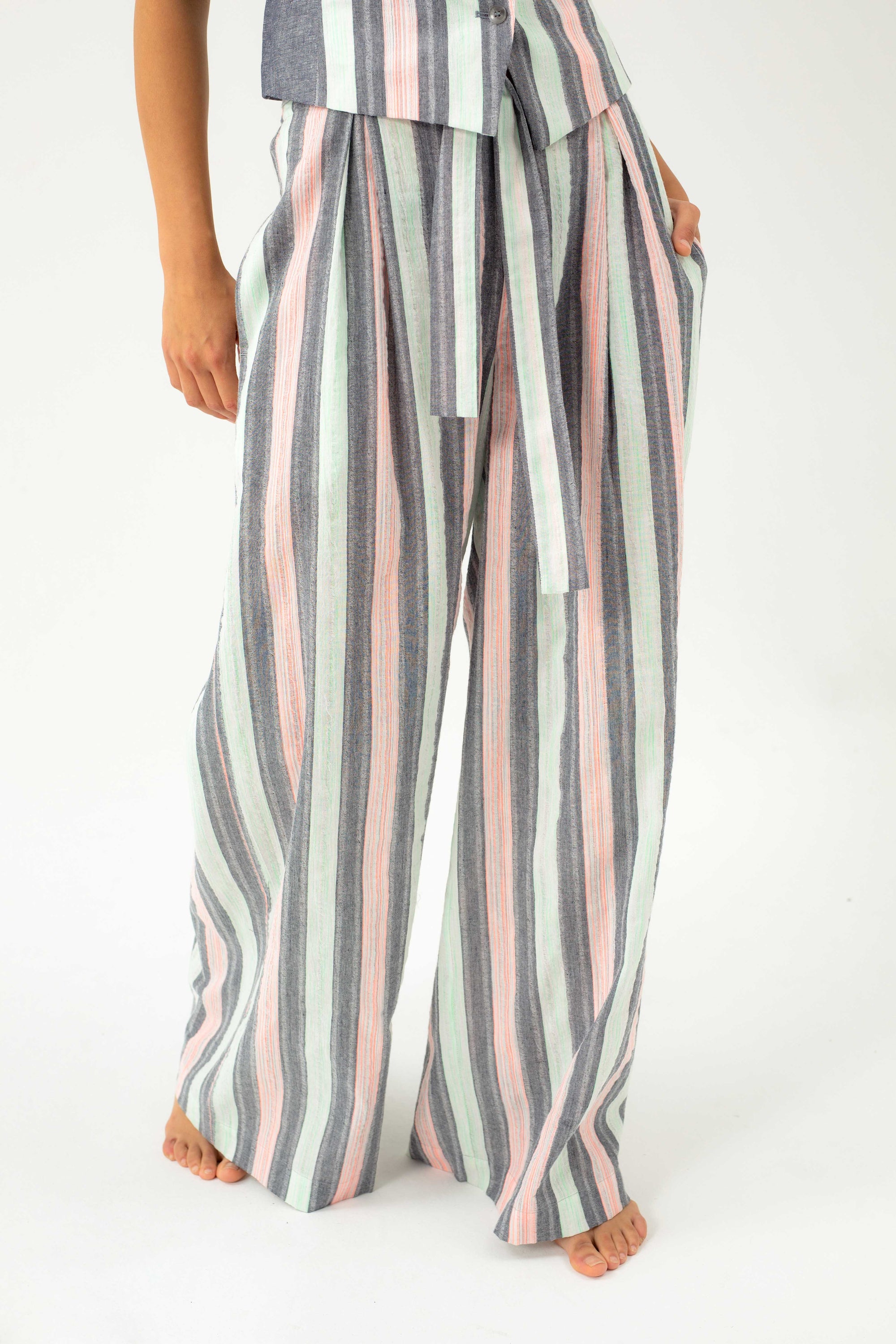 WIDE-LEG STRIPED TROUSERS WITH LINEN