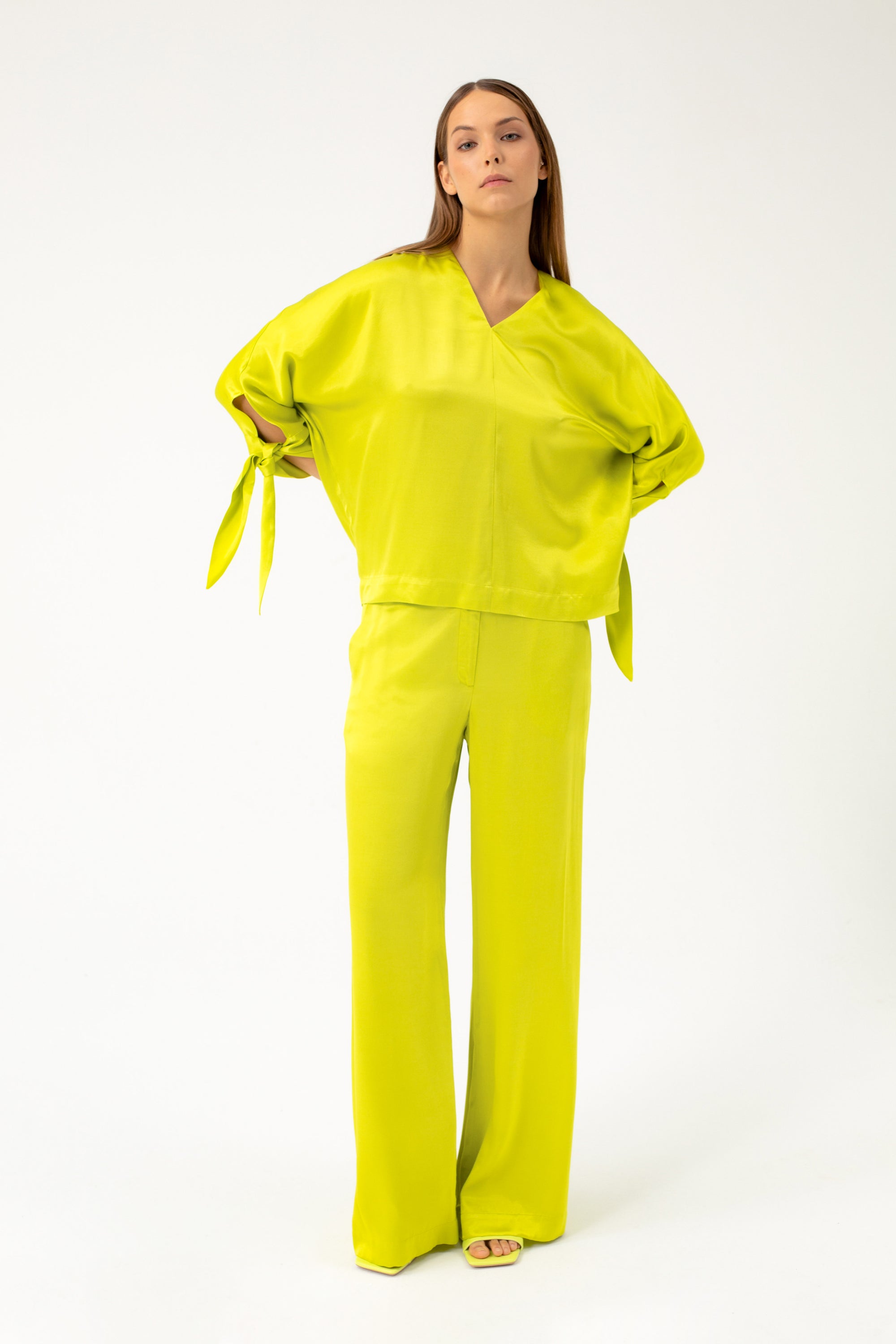 WIDE-LEG TROUSERS IN LIME