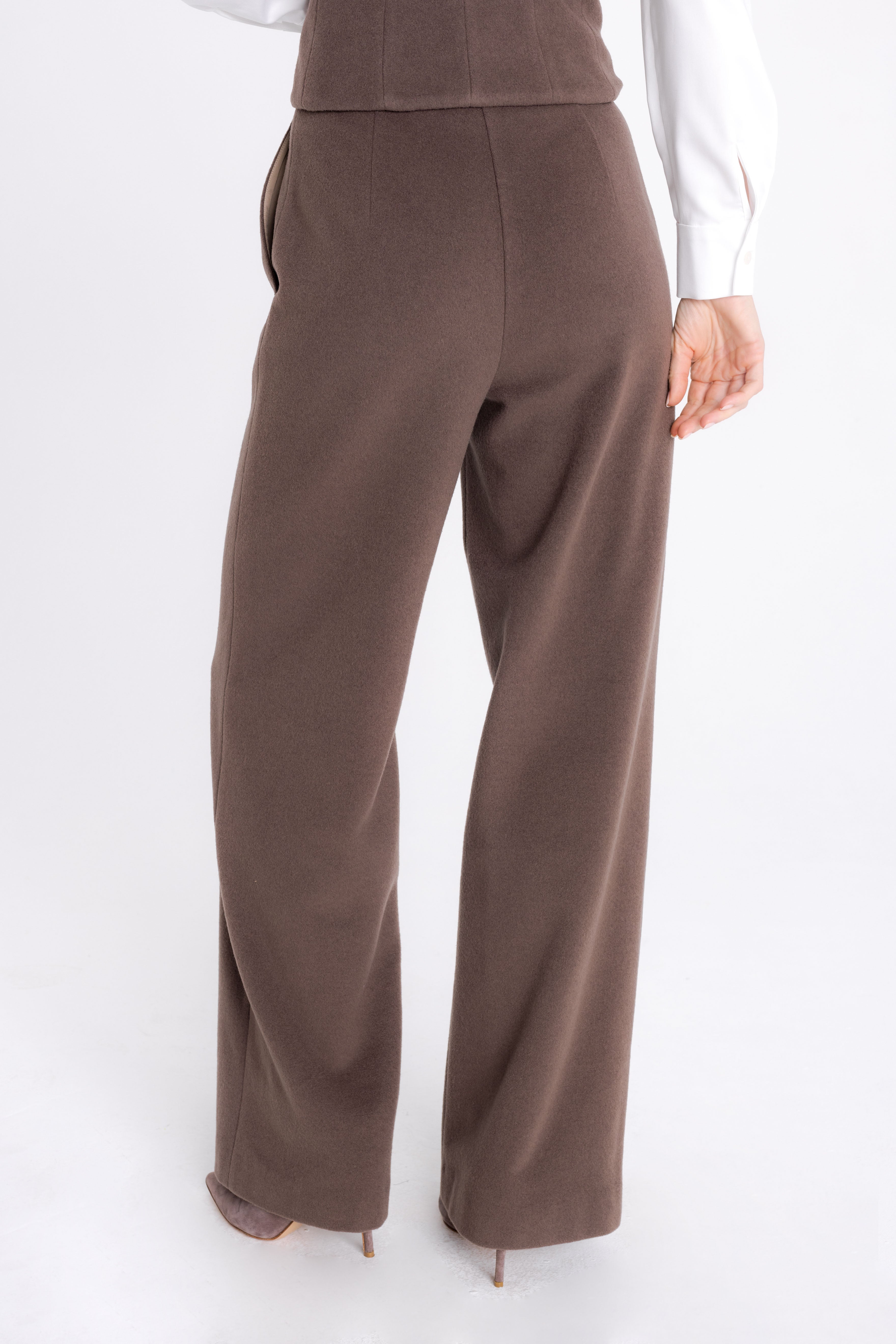 WOOL STRAIGHT COCOA TROUSERS