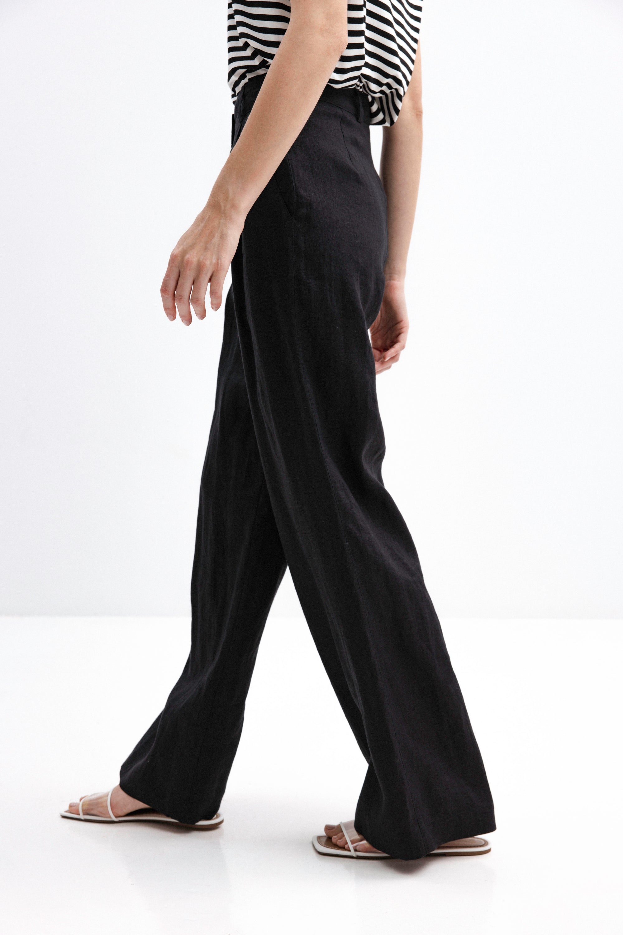 BLACK WIDE-LEG LINEN TROUSERS