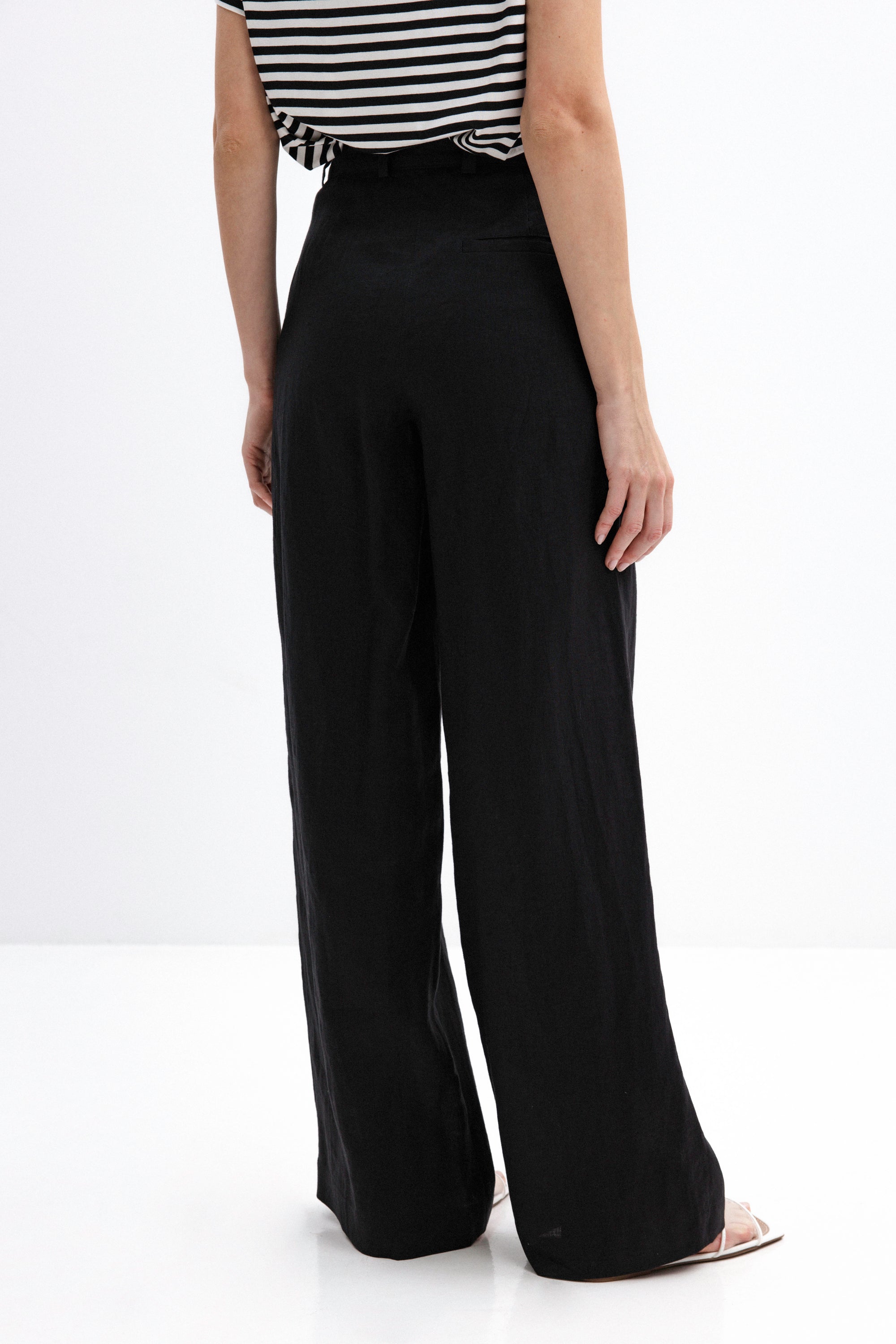 BLACK WIDE-LEG LINEN TROUSERS