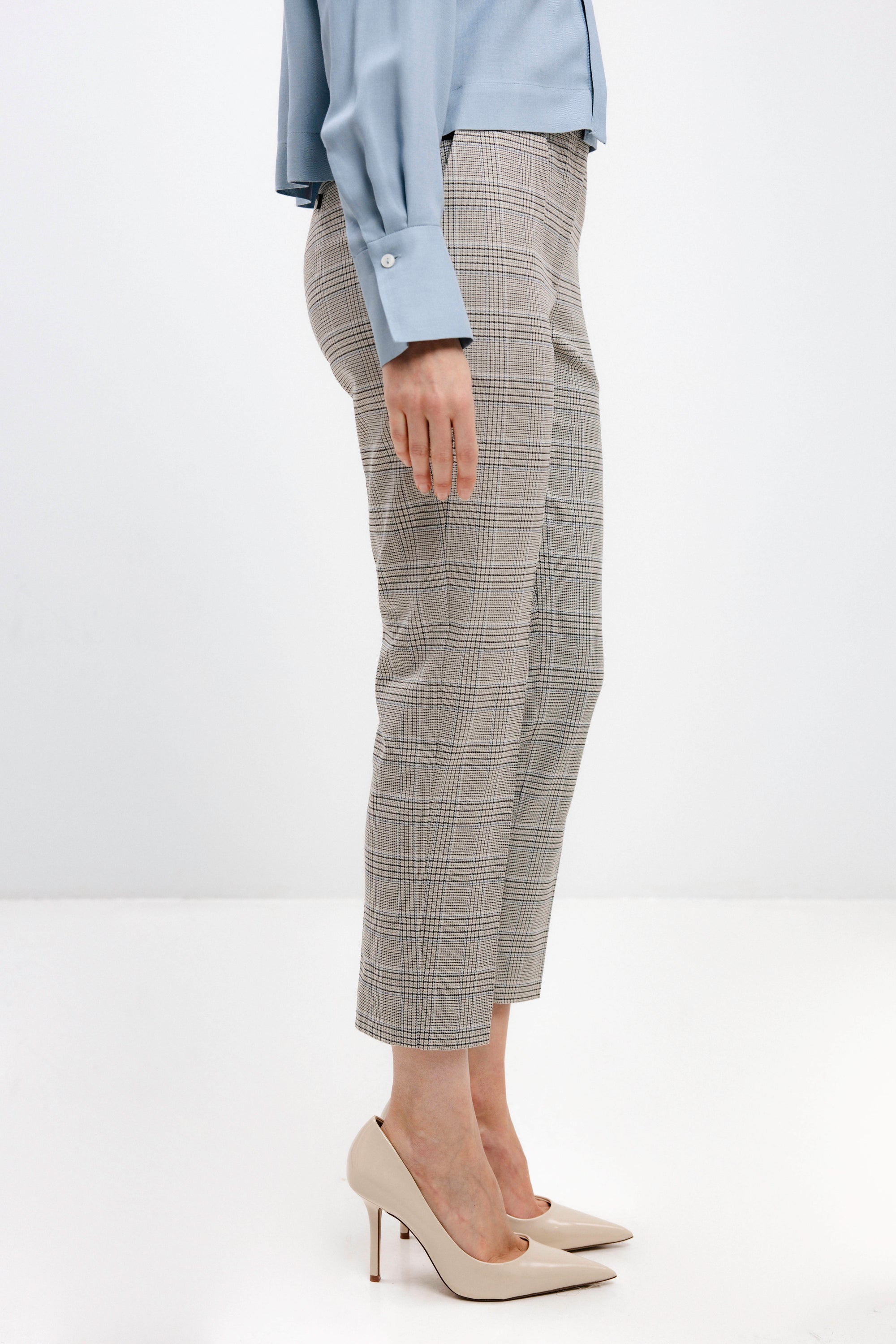 CROPPED TROUSERS IN CHECKED PATTERN