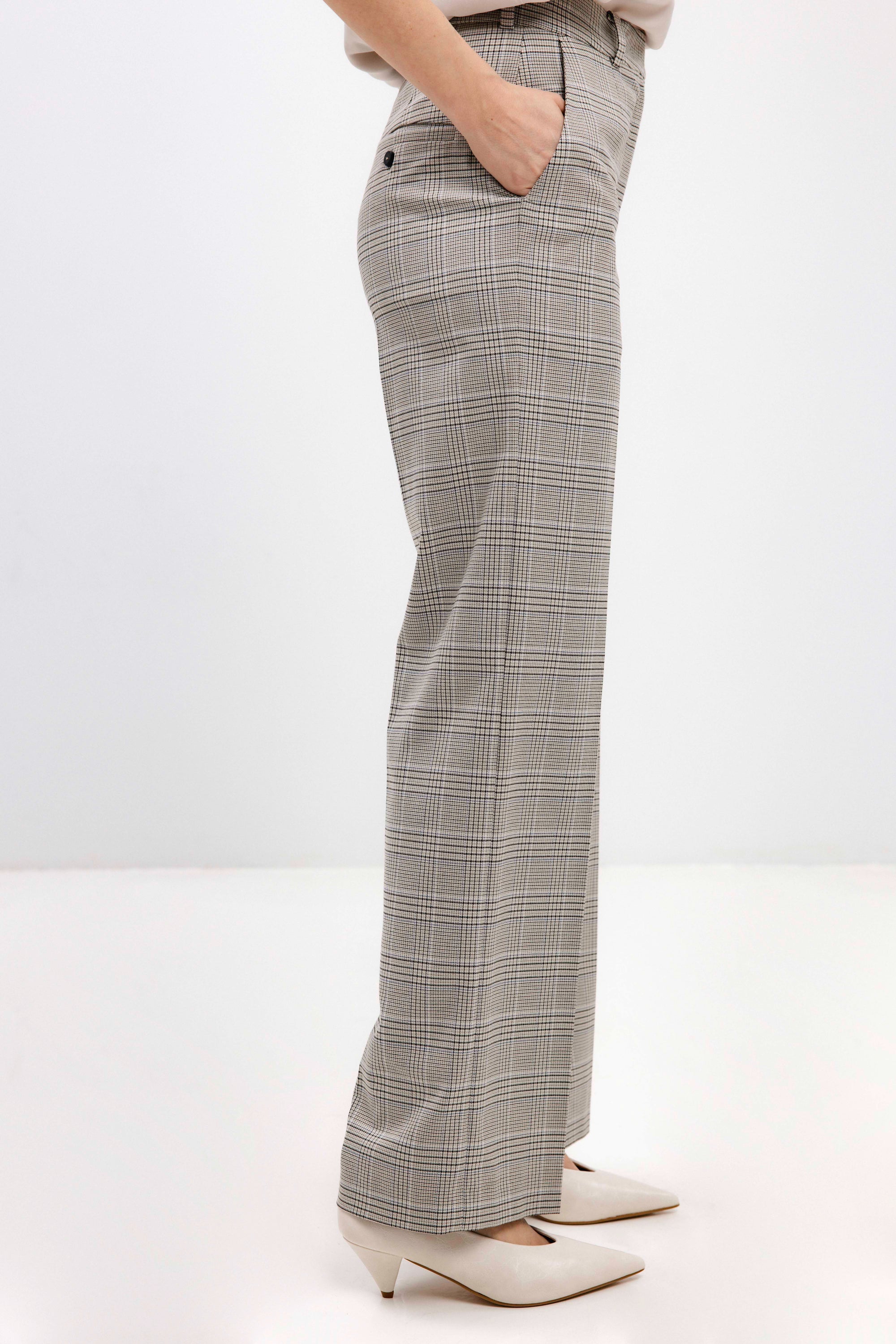 STRAIGHT-LEG TROUSERS IN CHECKED PATTERN