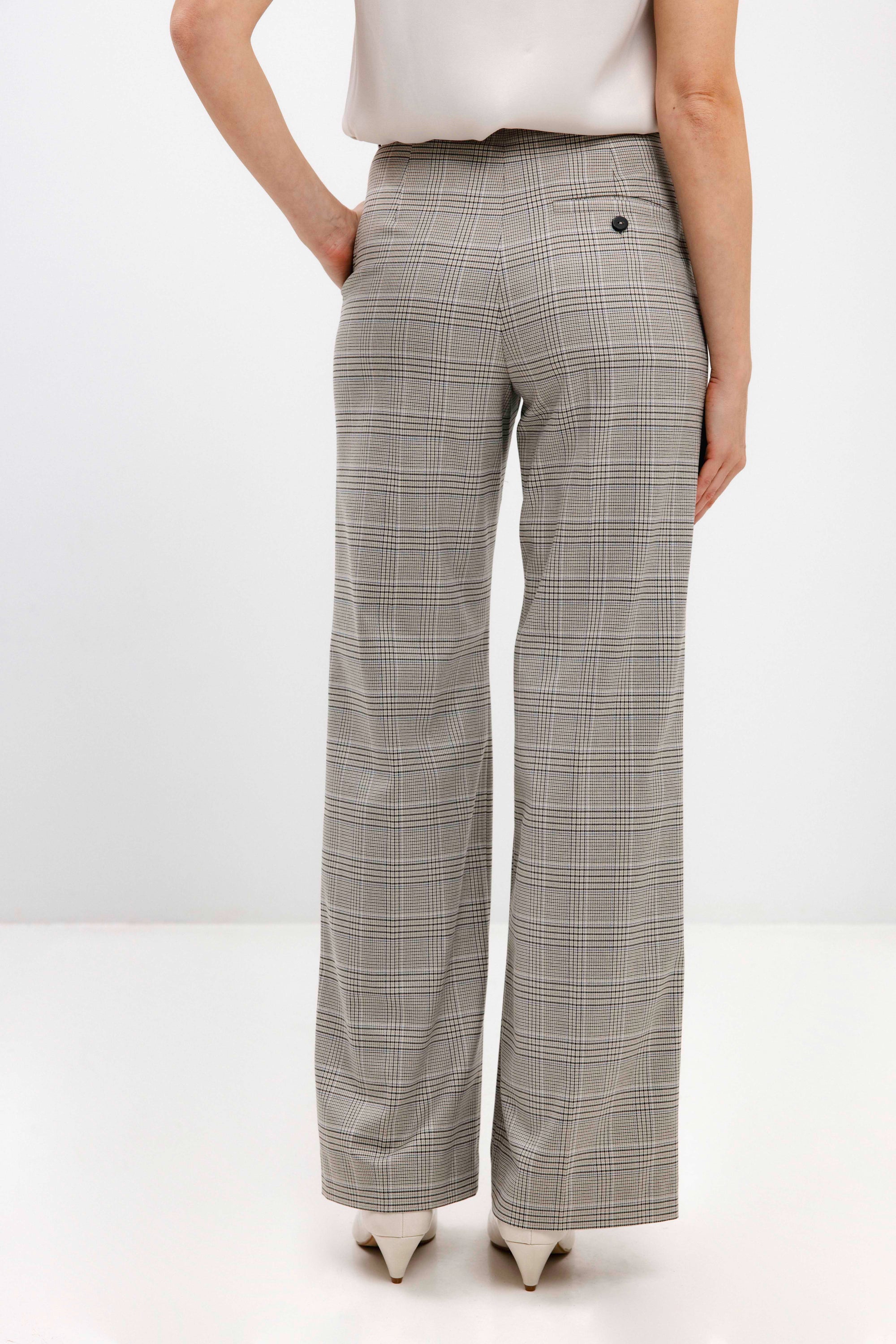 STRAIGHT-LEG TROUSERS IN CHECKED PATTERN