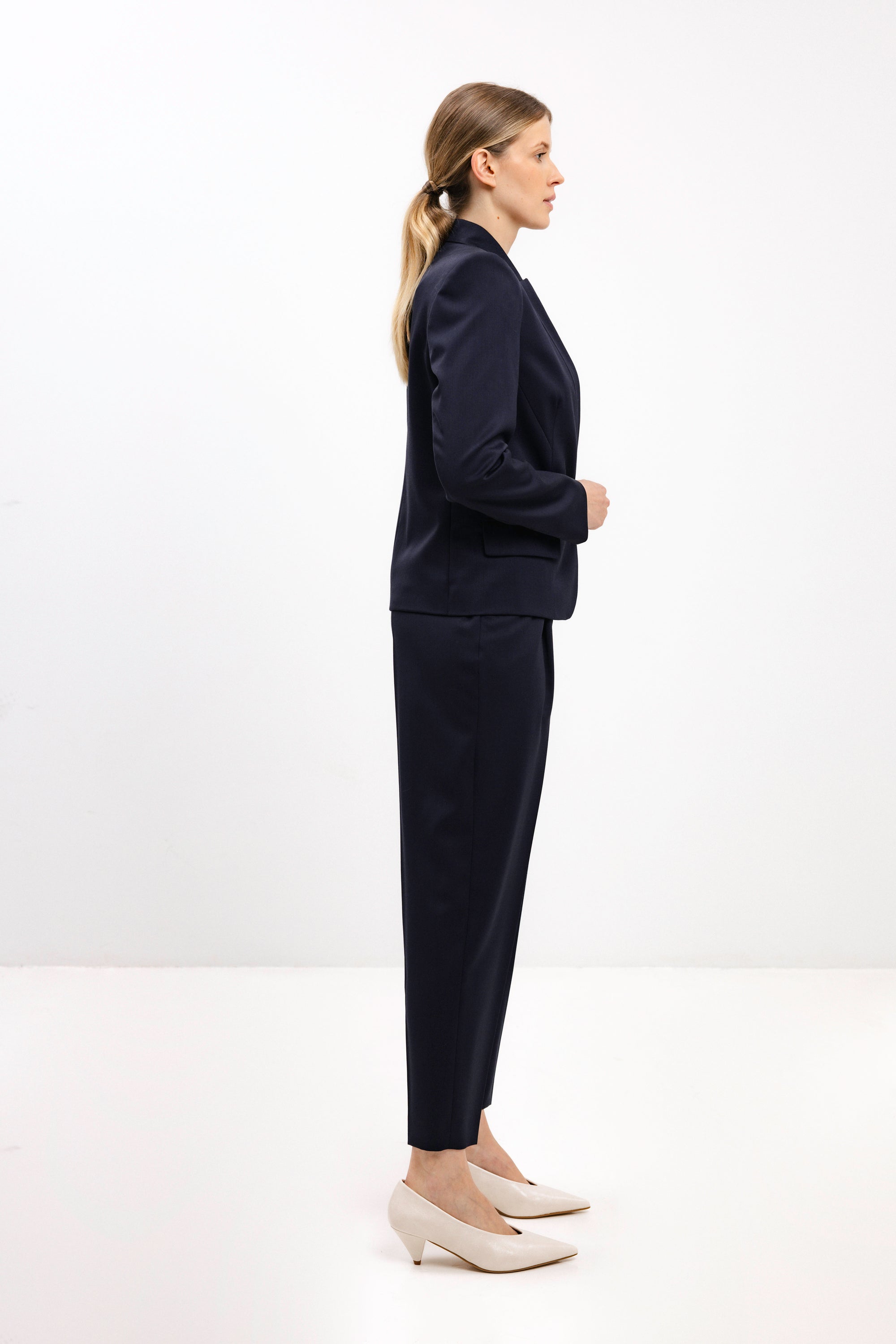 TAPERED NAVY TROUSERS WITH FRONT PLEATS