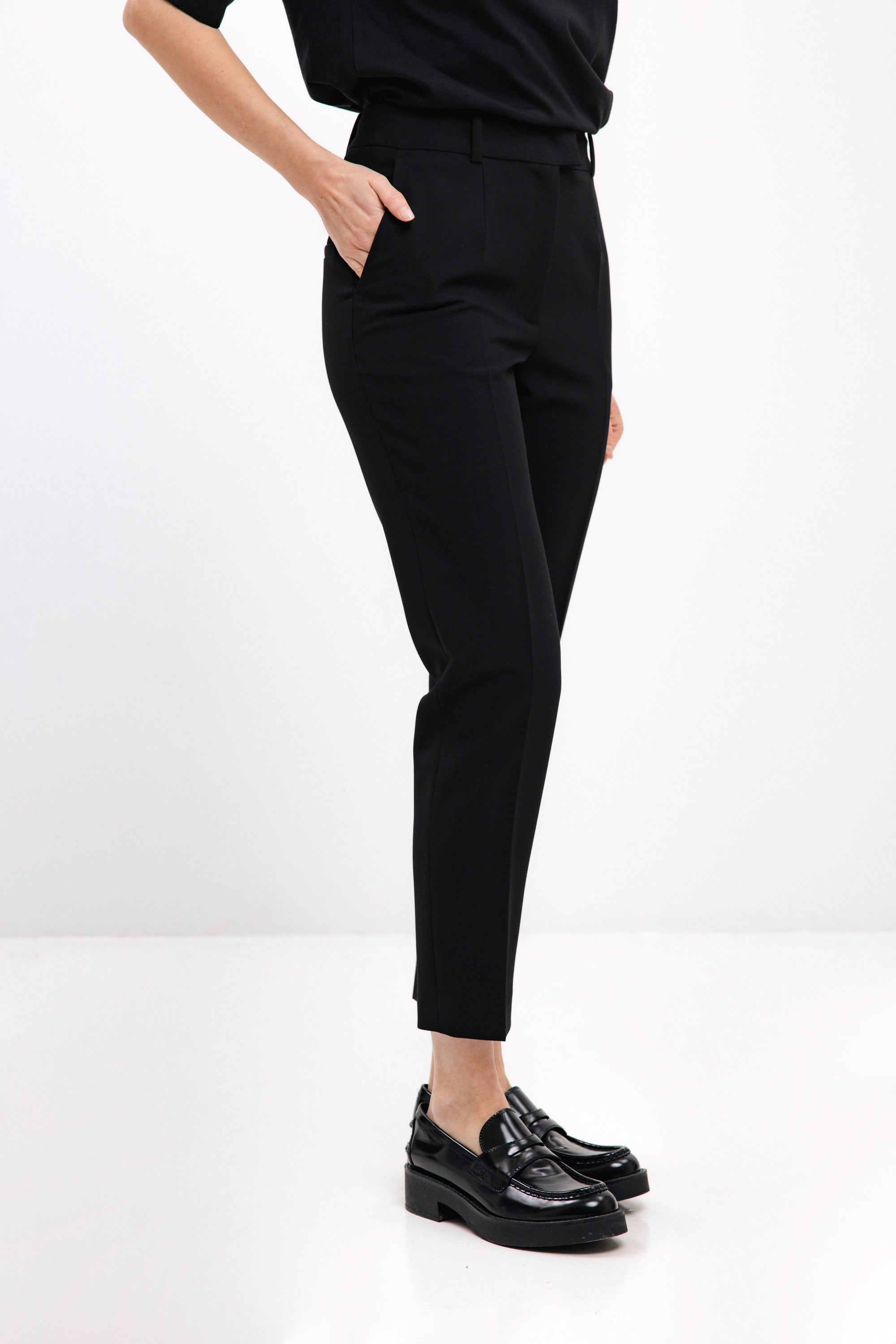 BLACK SLIM-FIT CROPPED TROUSERS