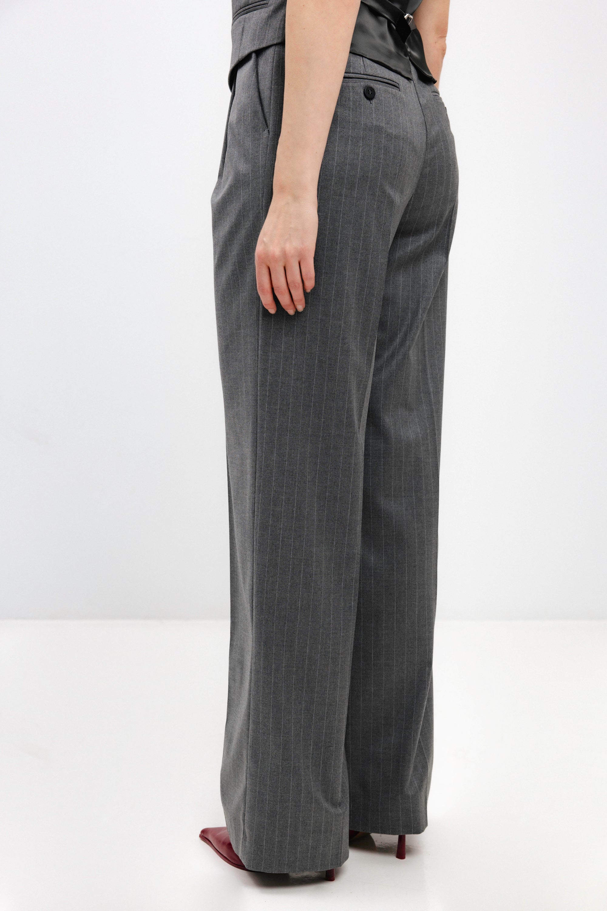 GREY STRIPED STRAIGHT-CUT TROUSERS