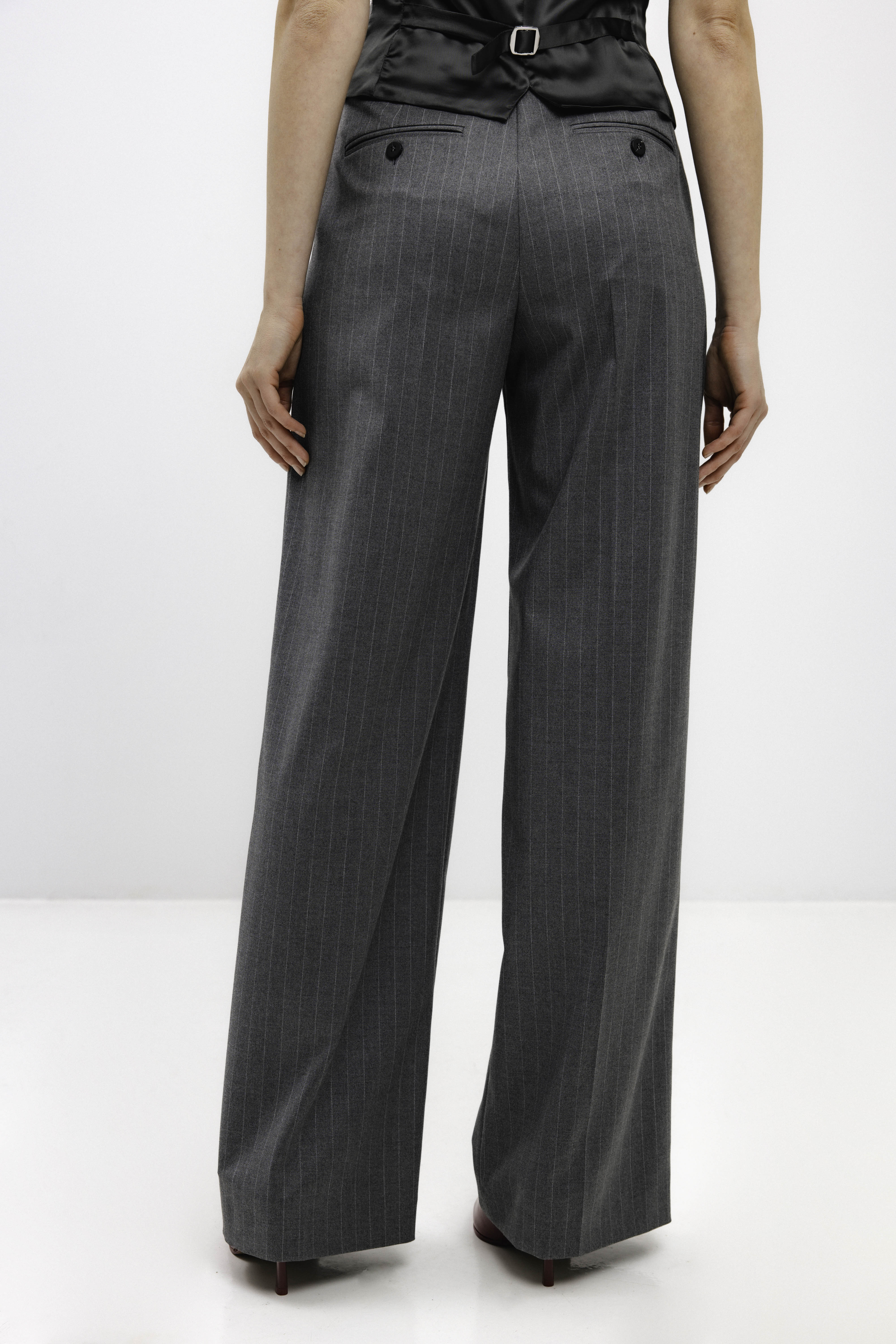 GREY STRIPED STRAIGHT-CUT TROUSERS