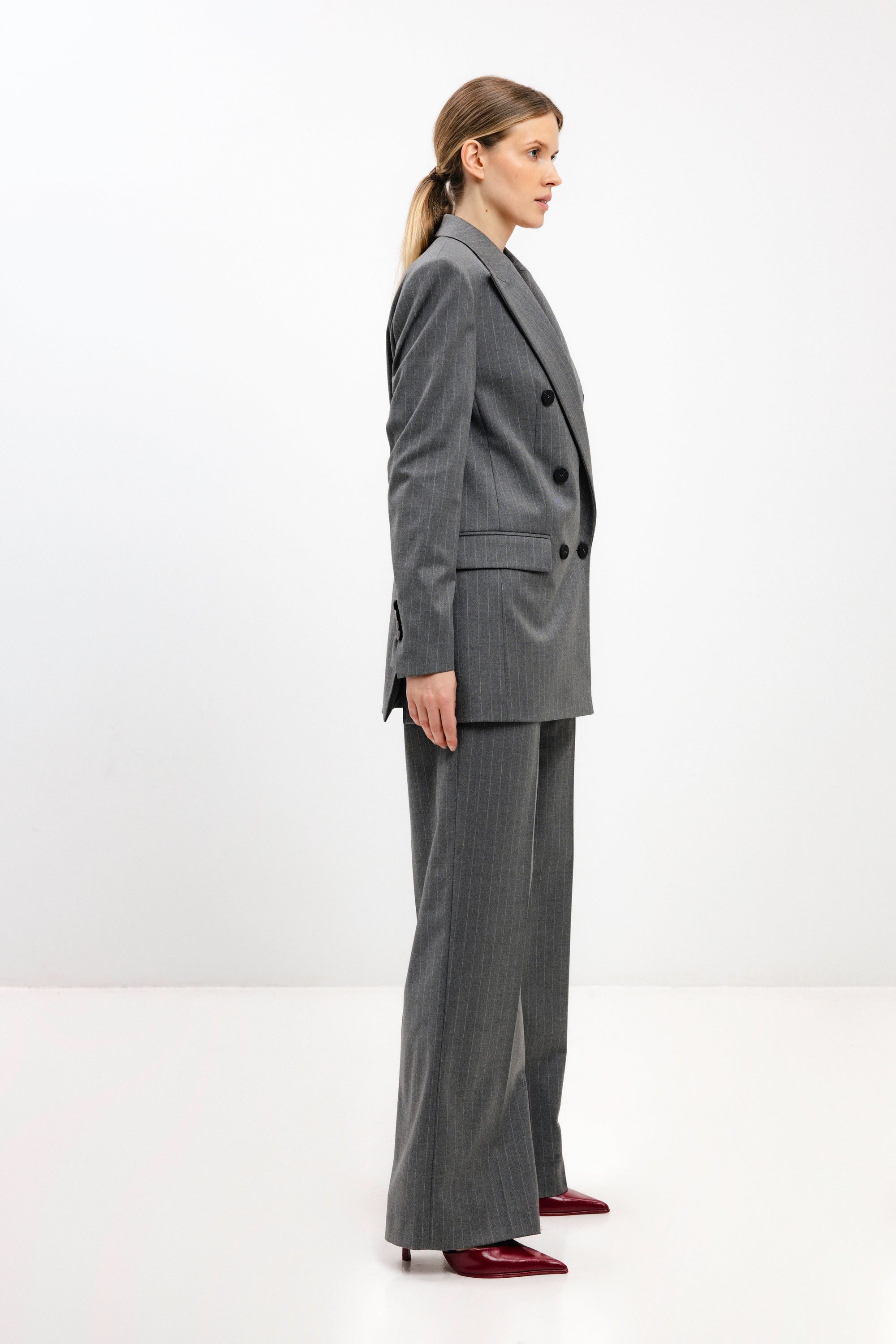 GREY STRIPED STRAIGHT-CUT TROUSERS