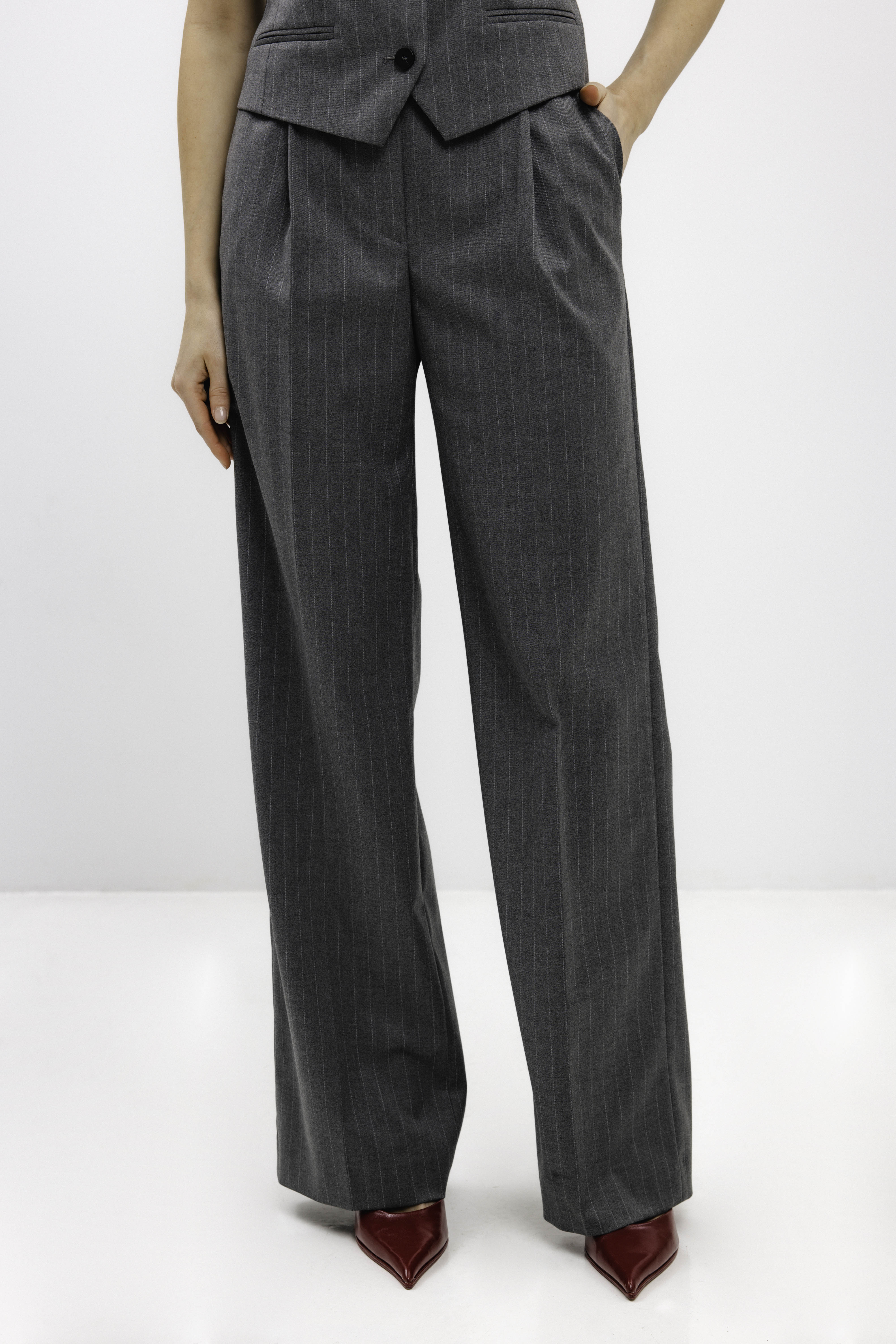 GREY STRIPED STRAIGHT-CUT TROUSERS