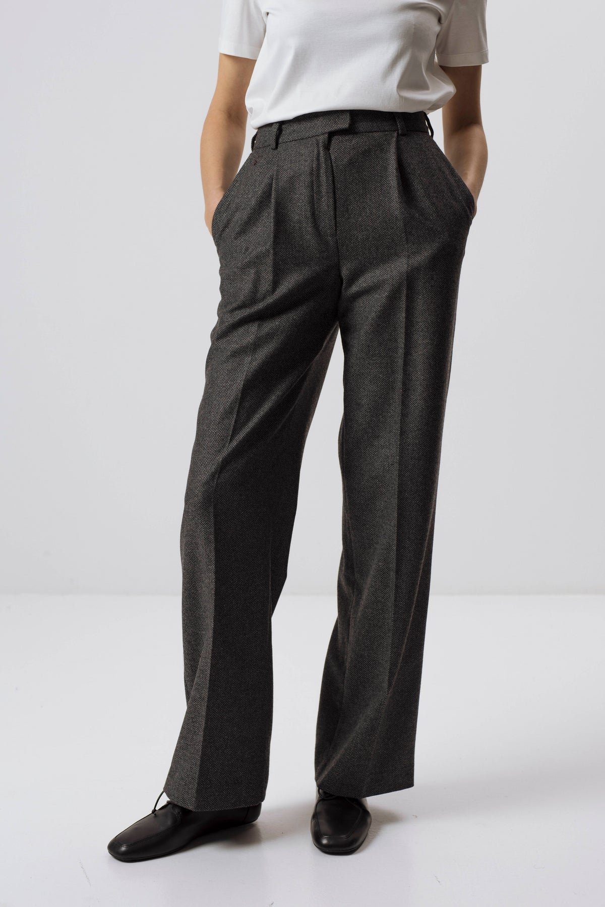 GREY STRAIGHT-LEG WOOL-BLEND TROUSERS WITH HERRINGBONE PATTERN