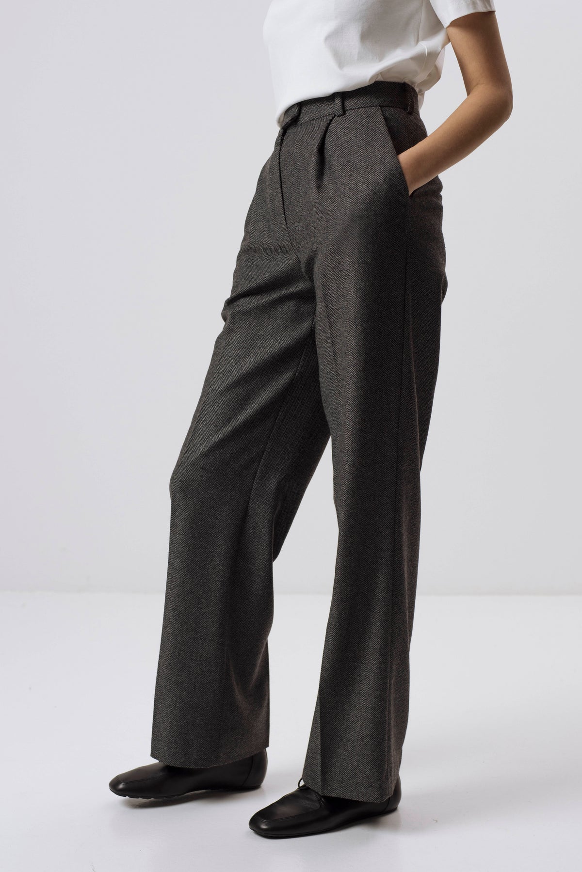 GREY STRAIGHT-LEG WOOL-BLEND TROUSERS WITH HERRINGBONE PATTERN