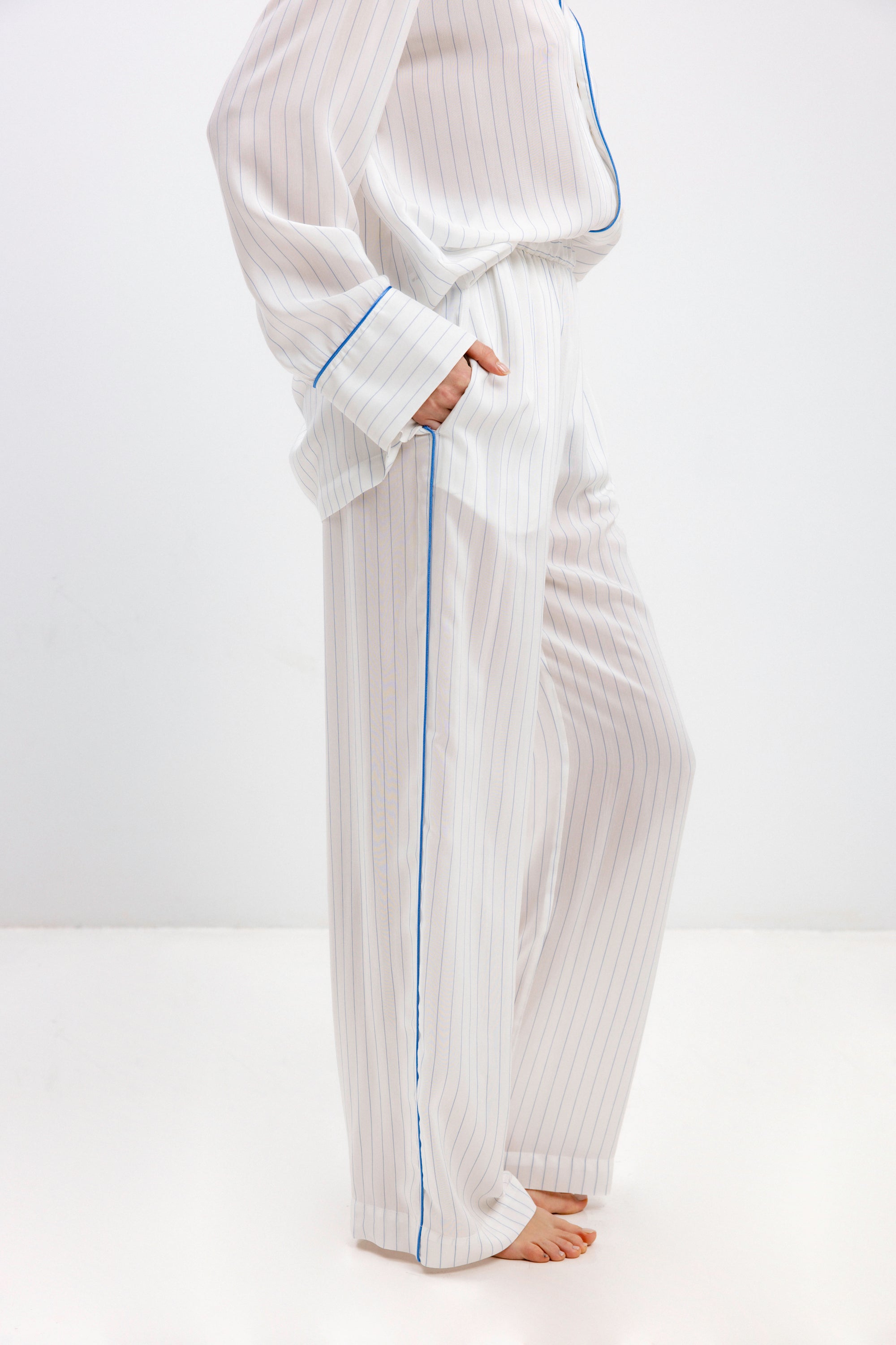 PYJAMA PANTS IN BLUE STRIPES - UNISEX