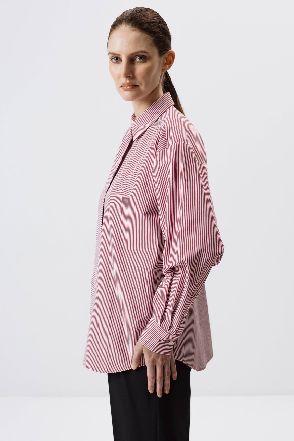 UNISEX RAUDONAI DRYŽUOTI MARŠKINIAI
