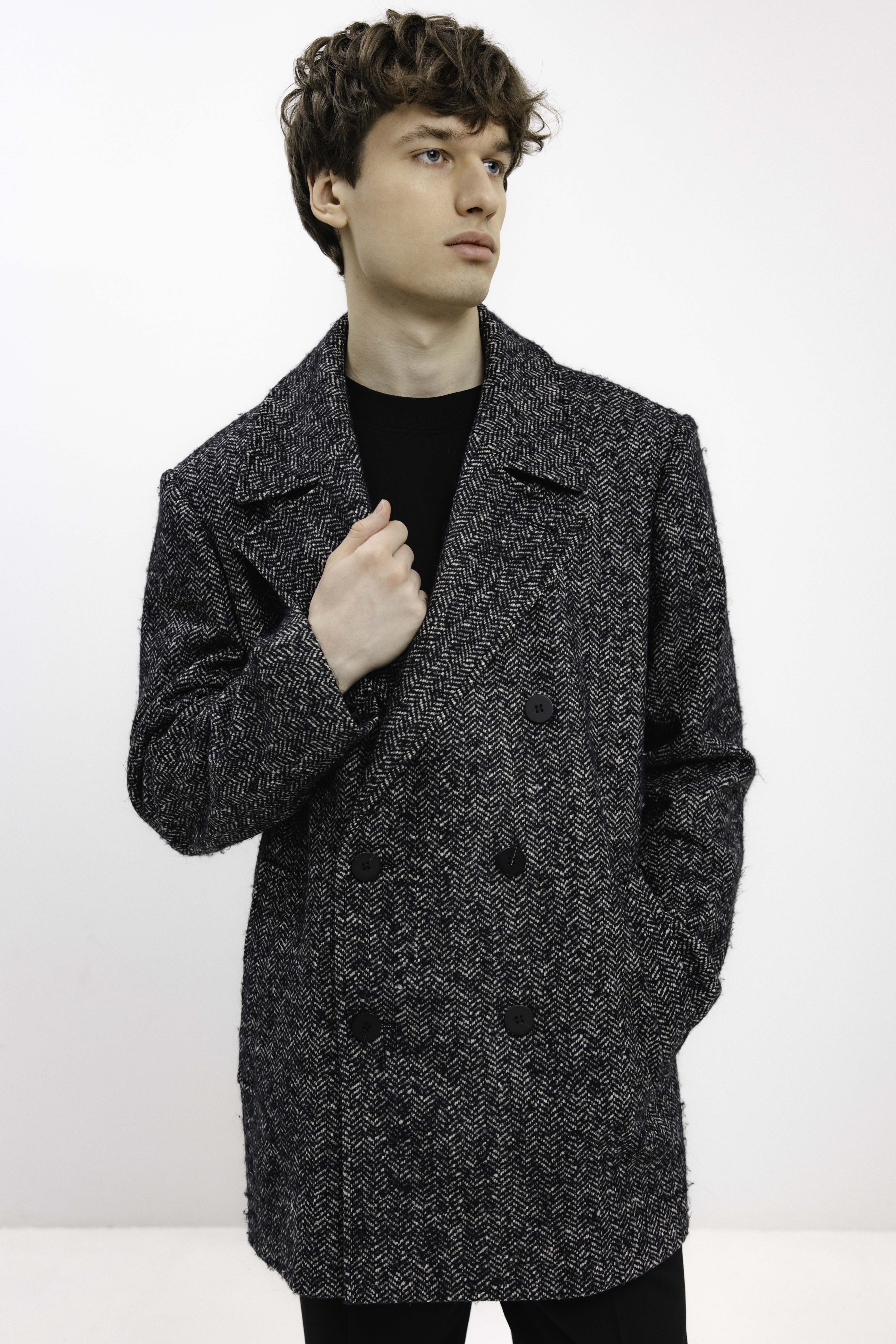 UNISEX DOUBLE-BREASTED WOOL COAT IN HERRINGBONE PATTERN