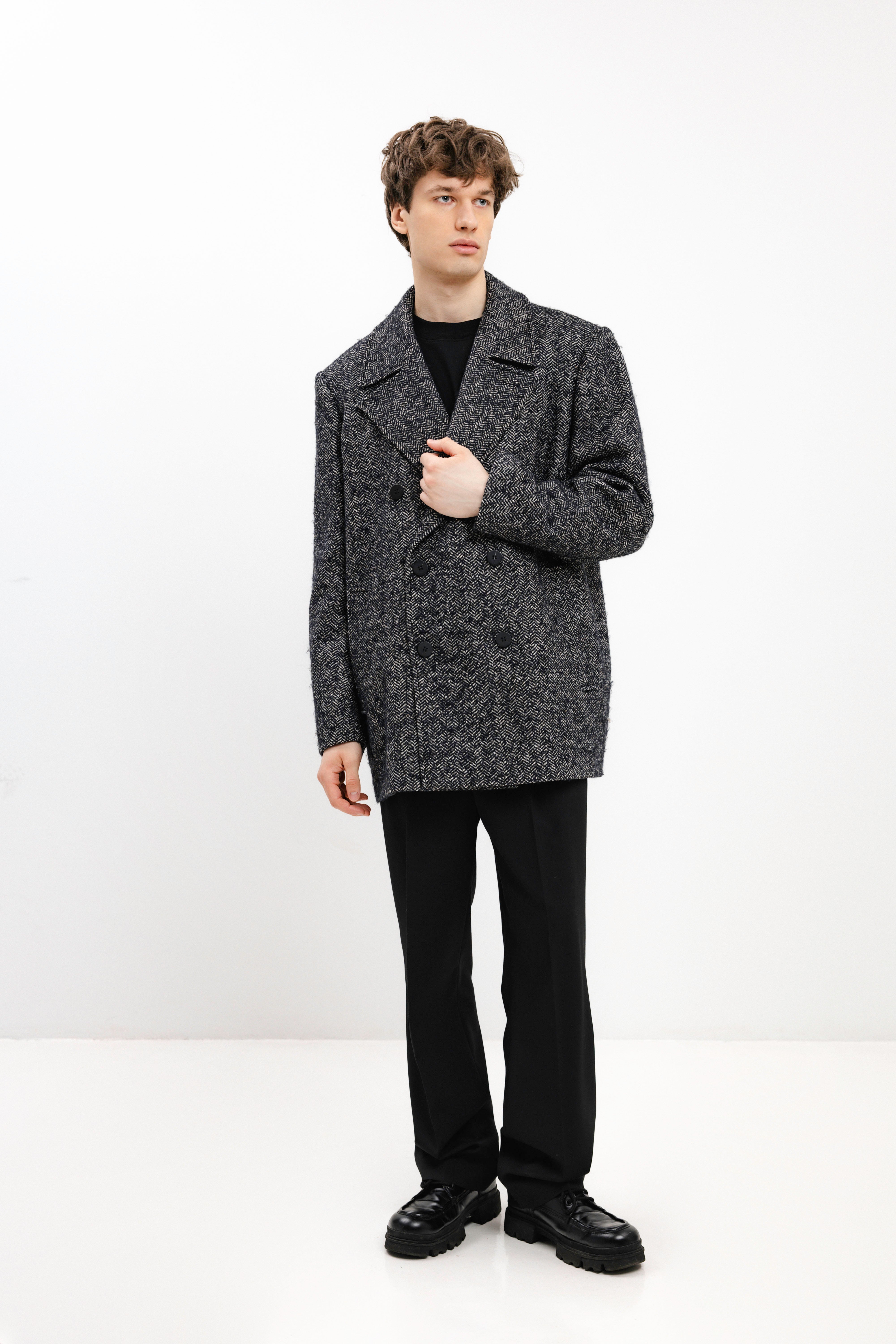UNISEX DOUBLE-BREASTED WOOL COAT IN HERRINGBONE PATTERN