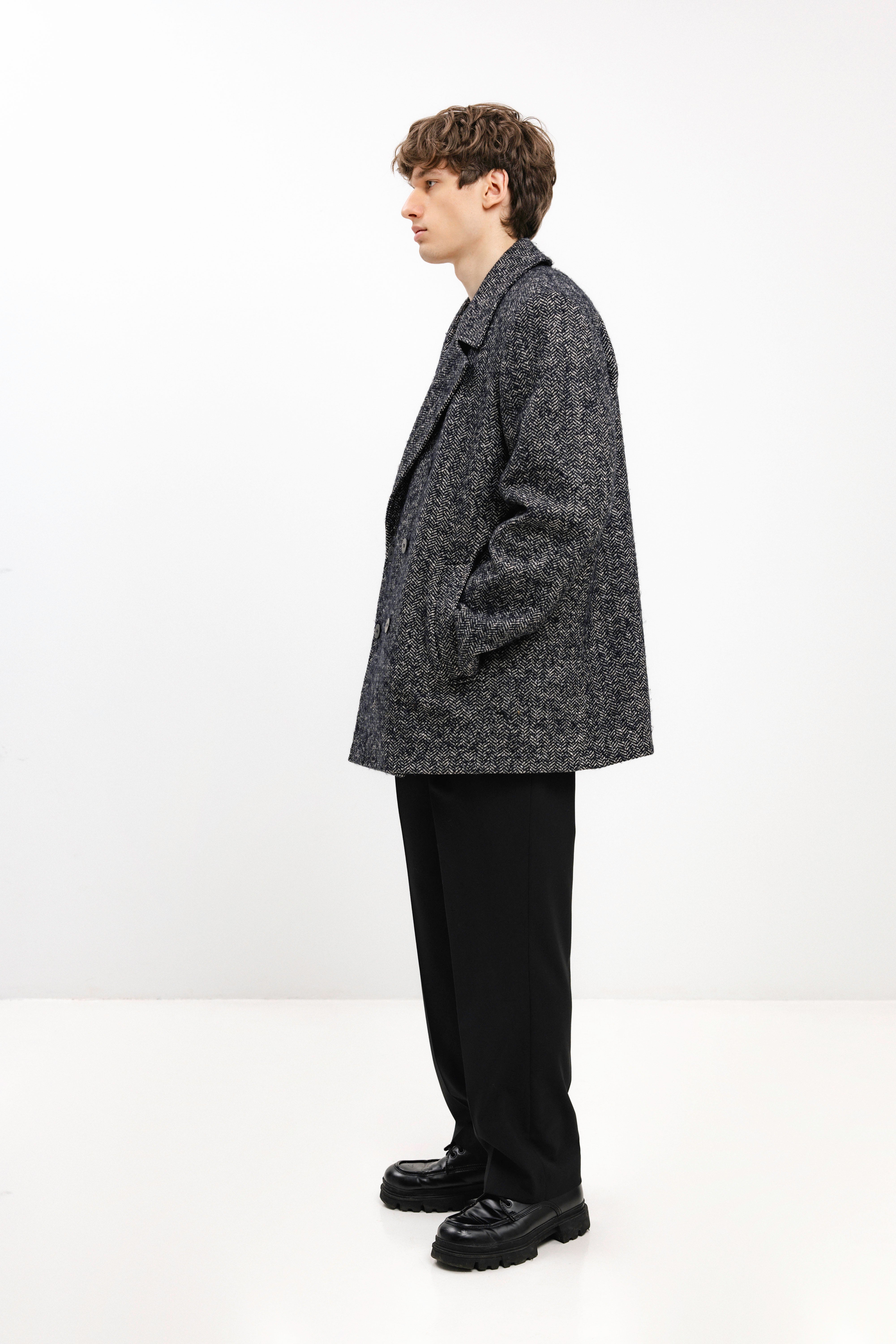 UNISEX DOUBLE-BREASTED WOOL COAT IN HERRINGBONE PATTERN