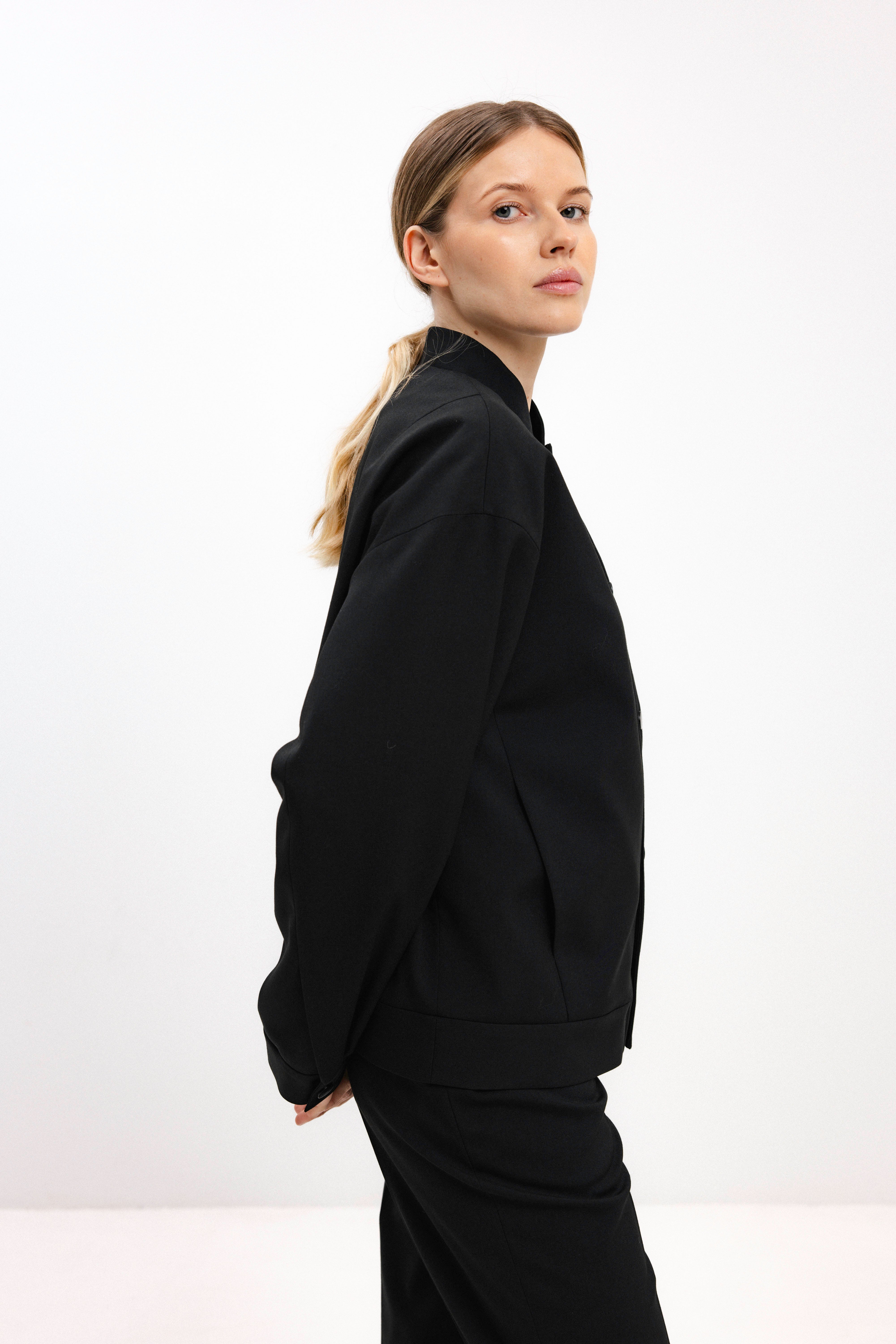 UNISEX BLACK BOMBER JACKET