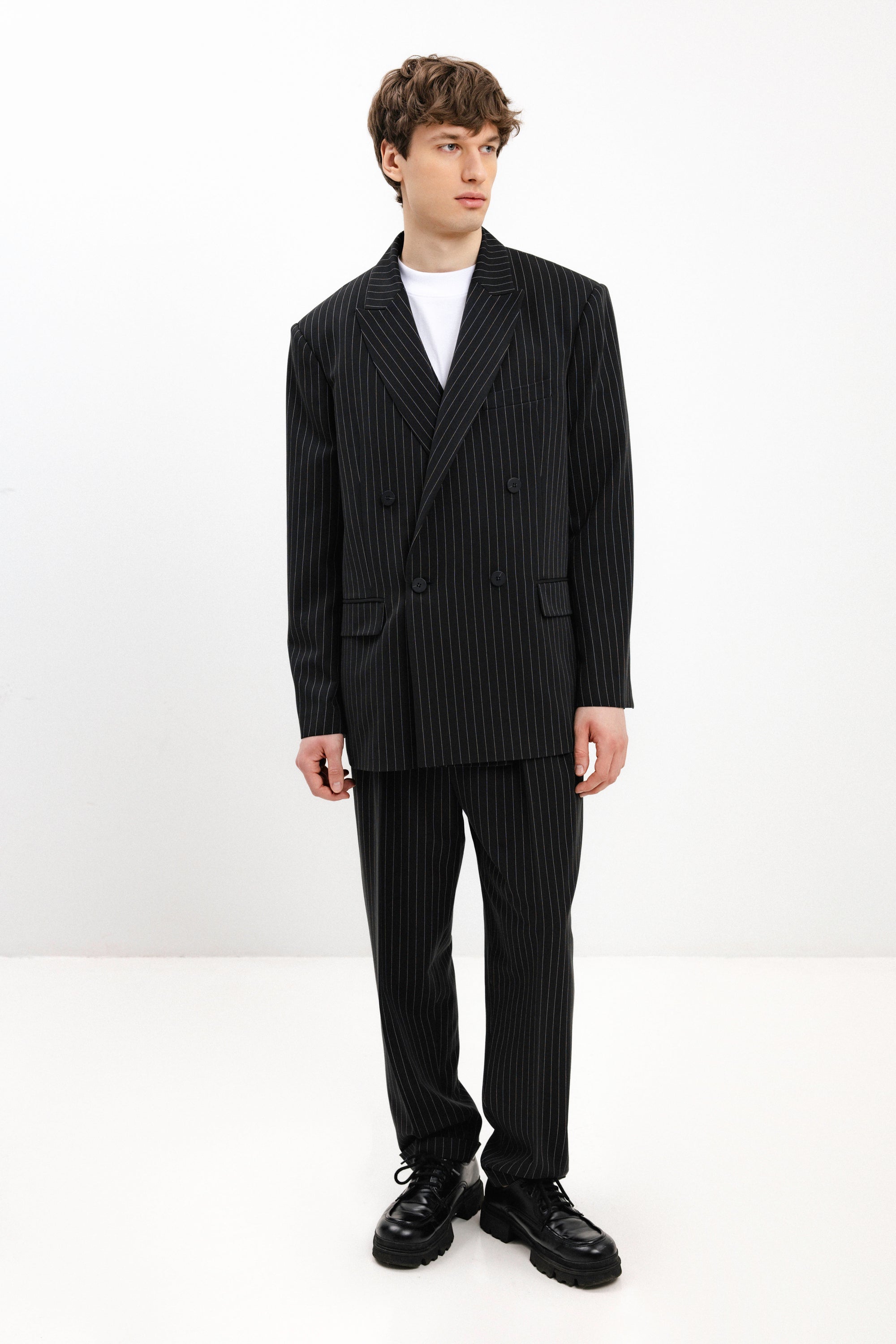 UNISEX PADIDINTAS DRYŽUOTAS ŠVARKAS