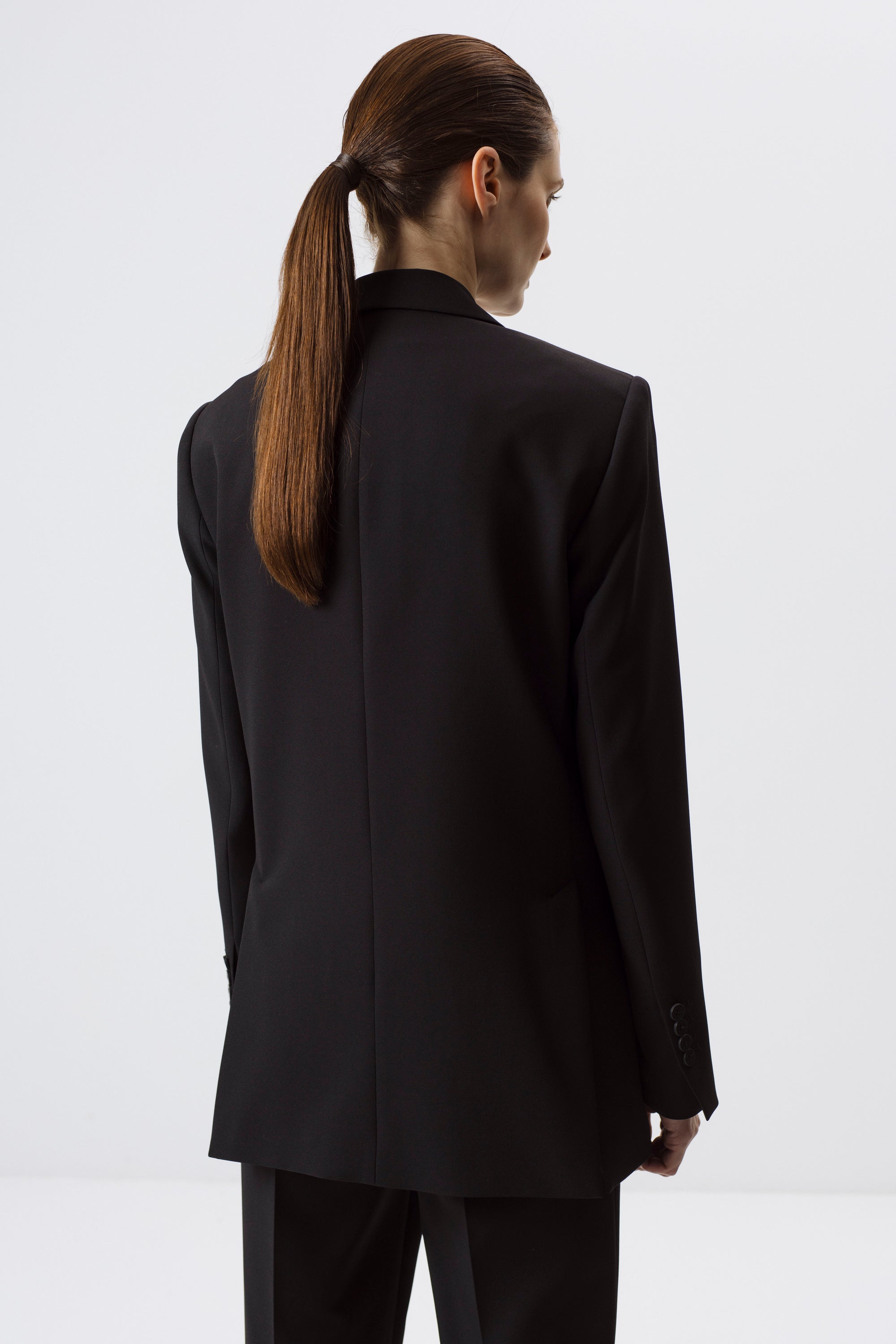 BLACK UNISEX BLAZER WITH ADJUSTABLE CLASP