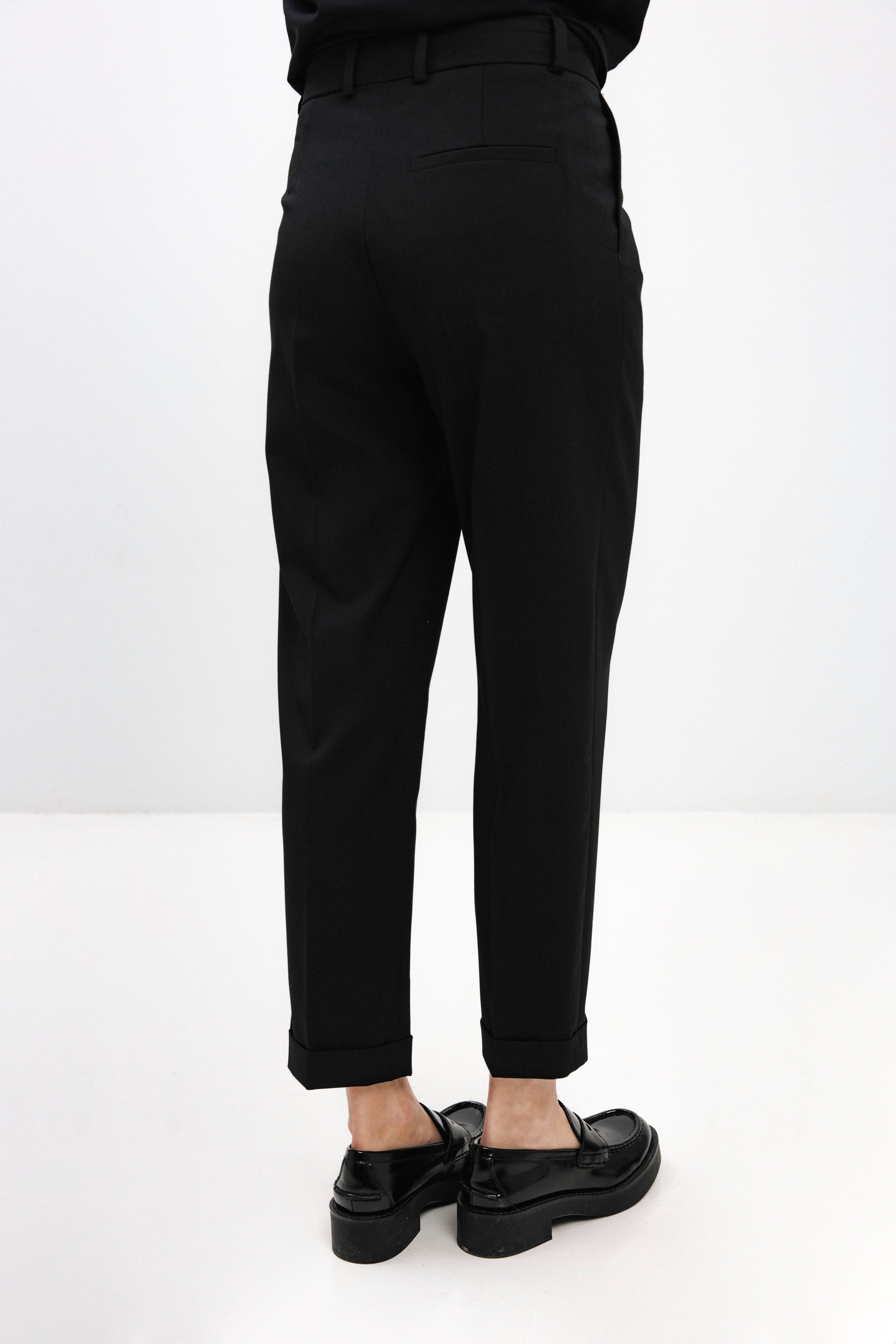 UNISEX BLACK CROPPED TROUSERS WITH TURNED-UP HEMS