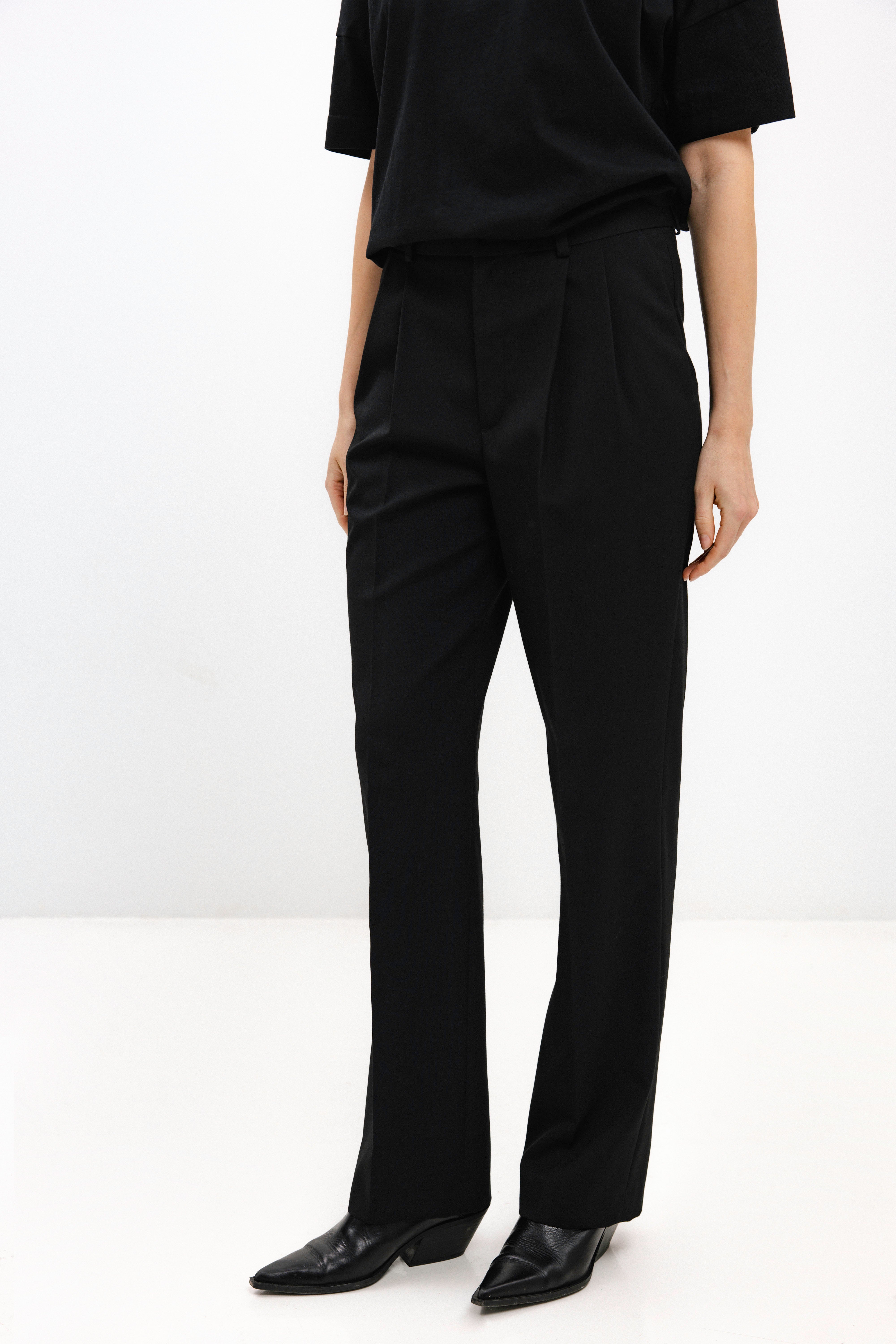 UNISEX BLACK STRAIGHT TROUSERS WITH PLEATS