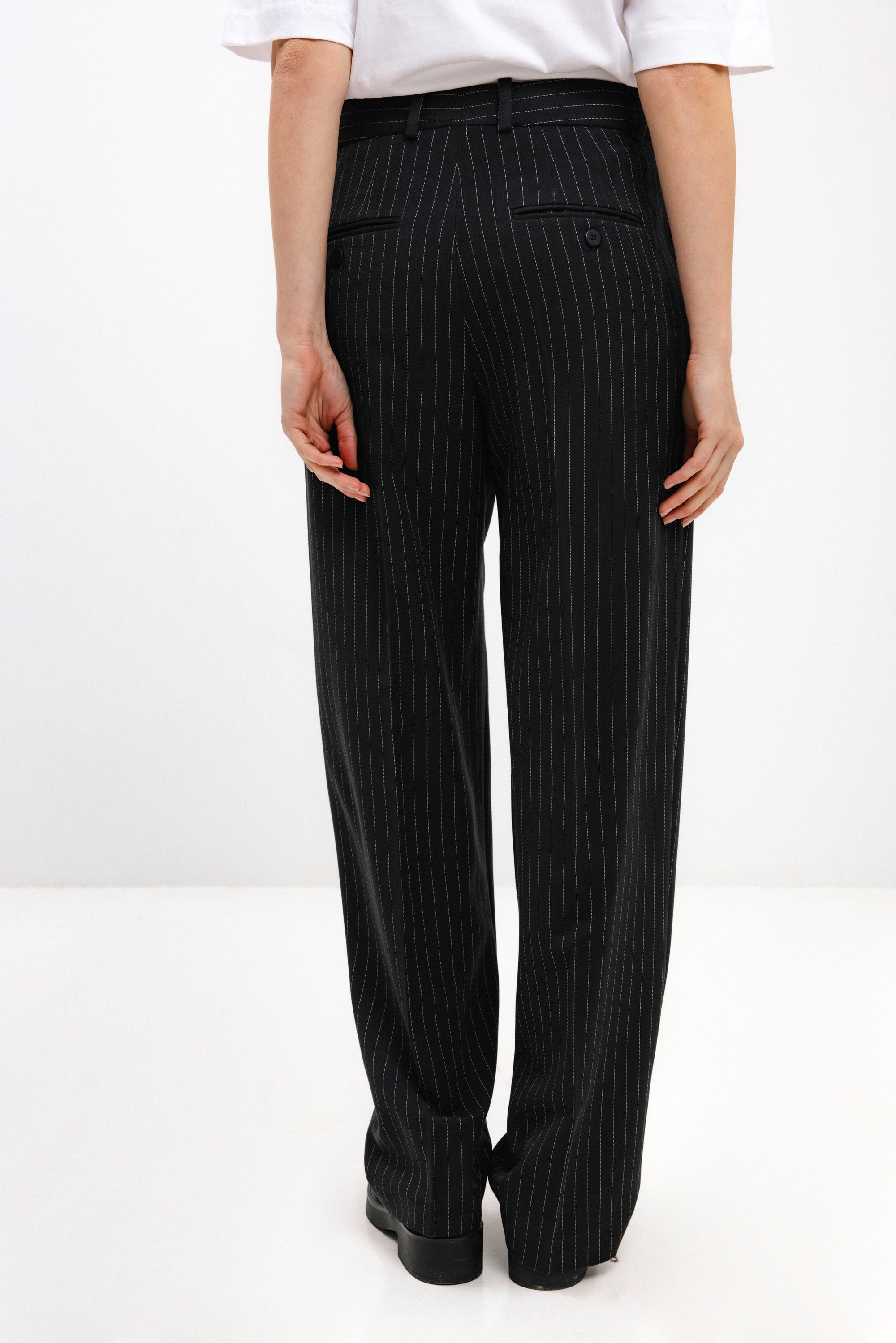 UNISEX STRIPED STRAIGHT TROUSERS WITH PLEATS