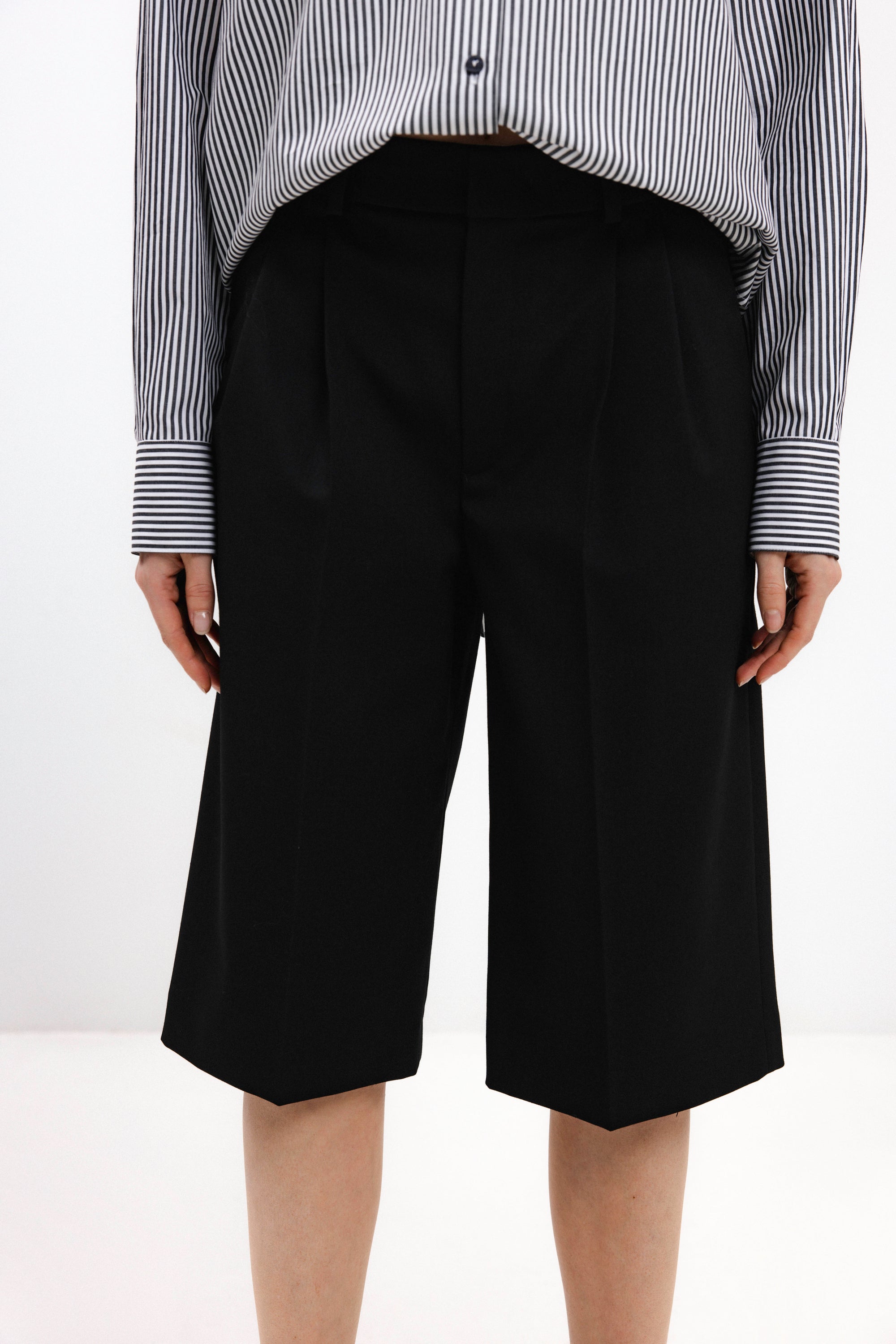 UNISEX BLACK BERMUDA SHORTS