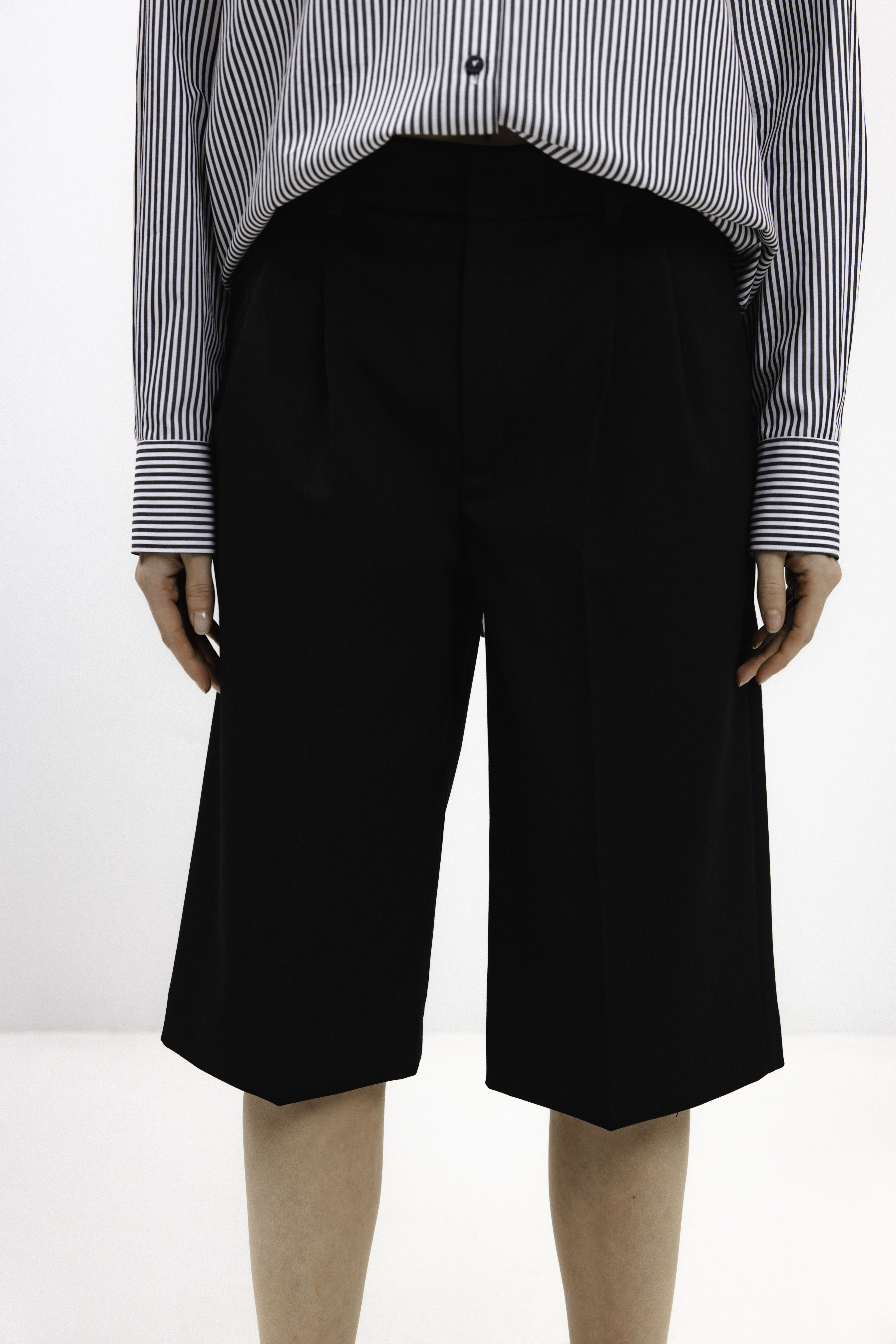 UNISEX BLACK BERMUDA SHORTS