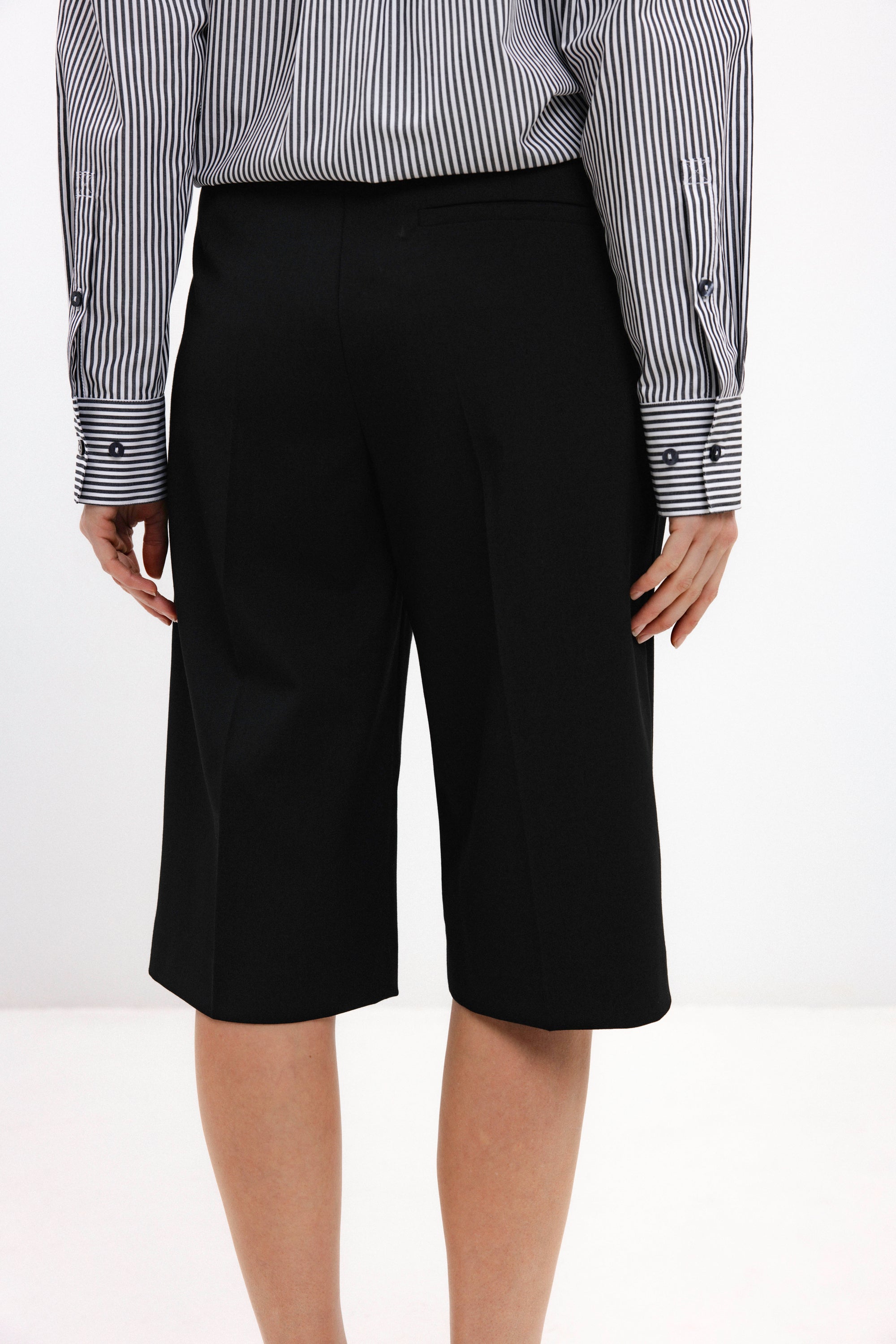 UNISEX BLACK BERMUDA SHORTS