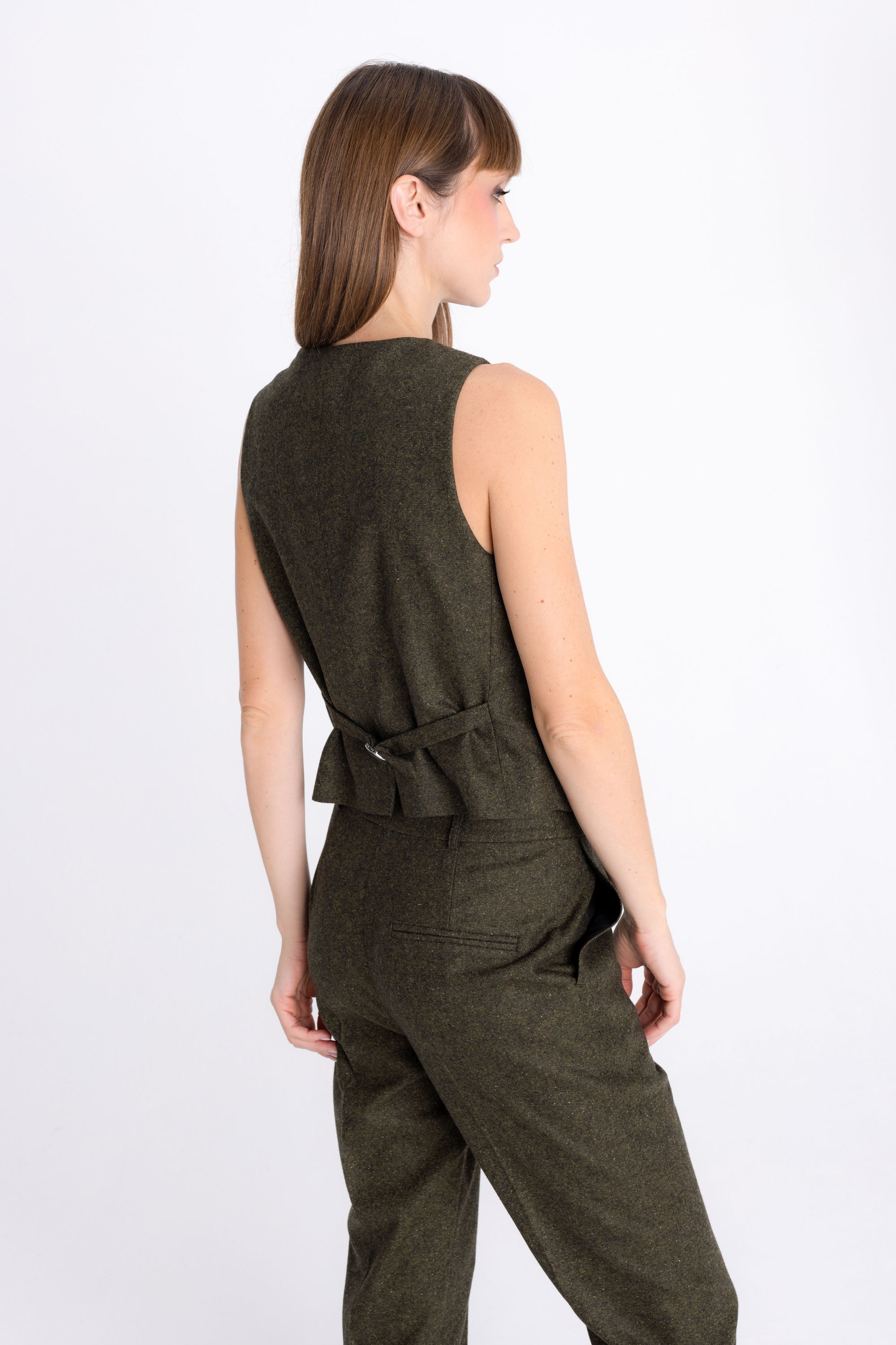 FOREST GREEN FITTED VEST