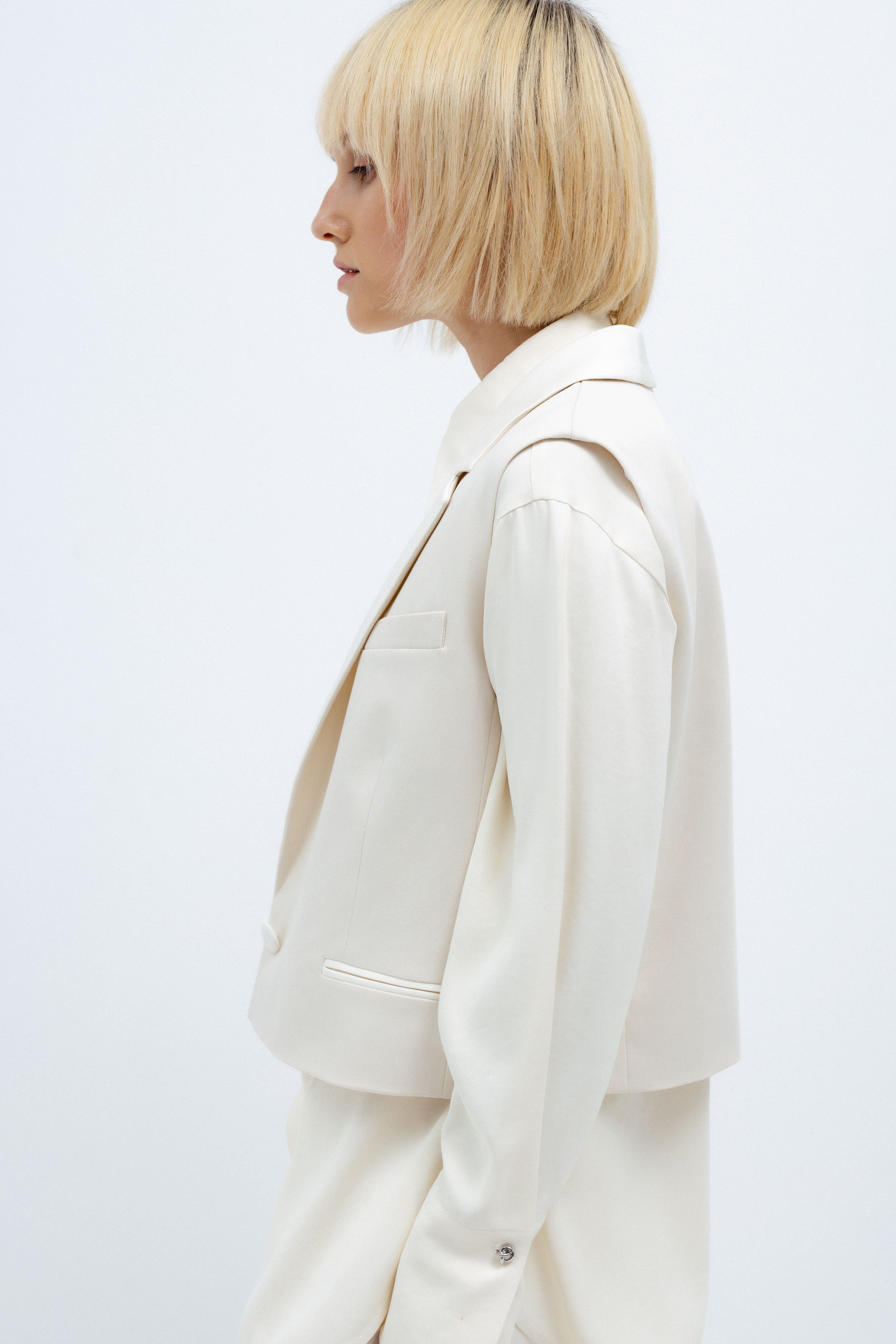 MILK-SHADE STRAIGHT VEST