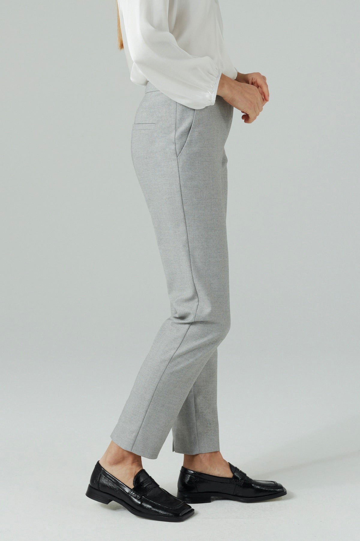 SLIM STRAIGHT TROUSERS GREY