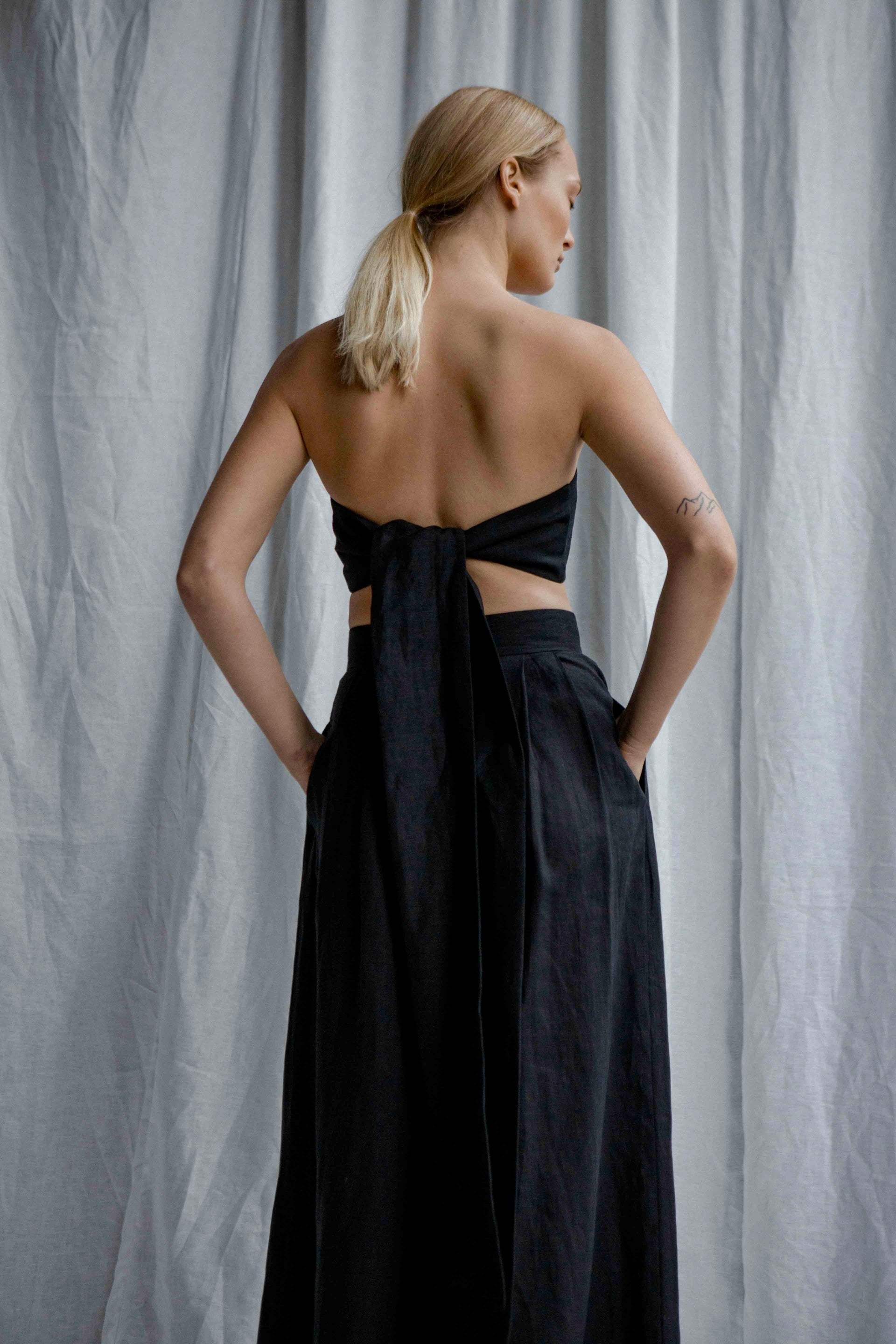 InAvati x Katia Beslik LINEN BRALETTE-TYPE TOP BLACK